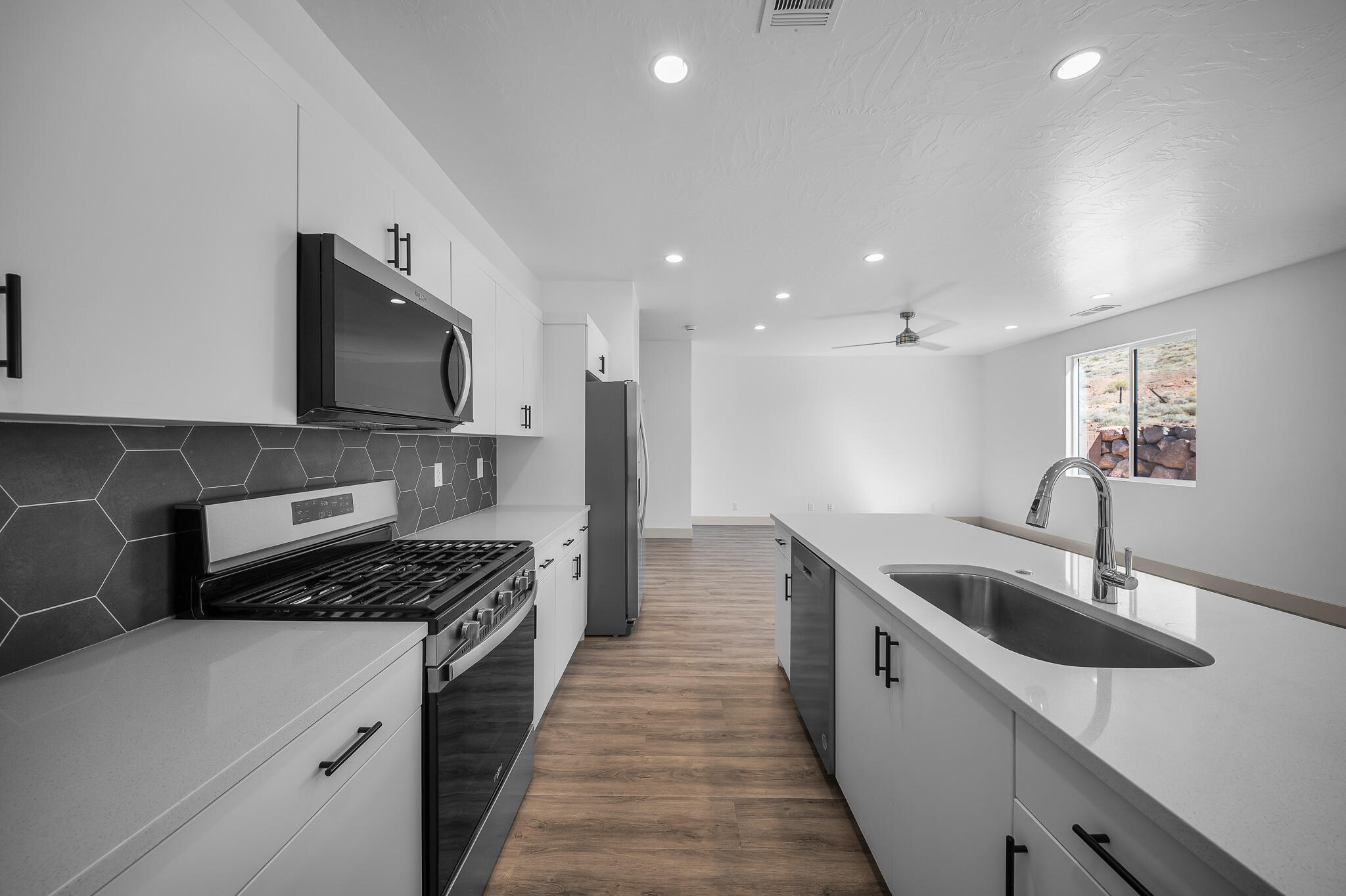 DESERT RIDGE ESTATES - Residential