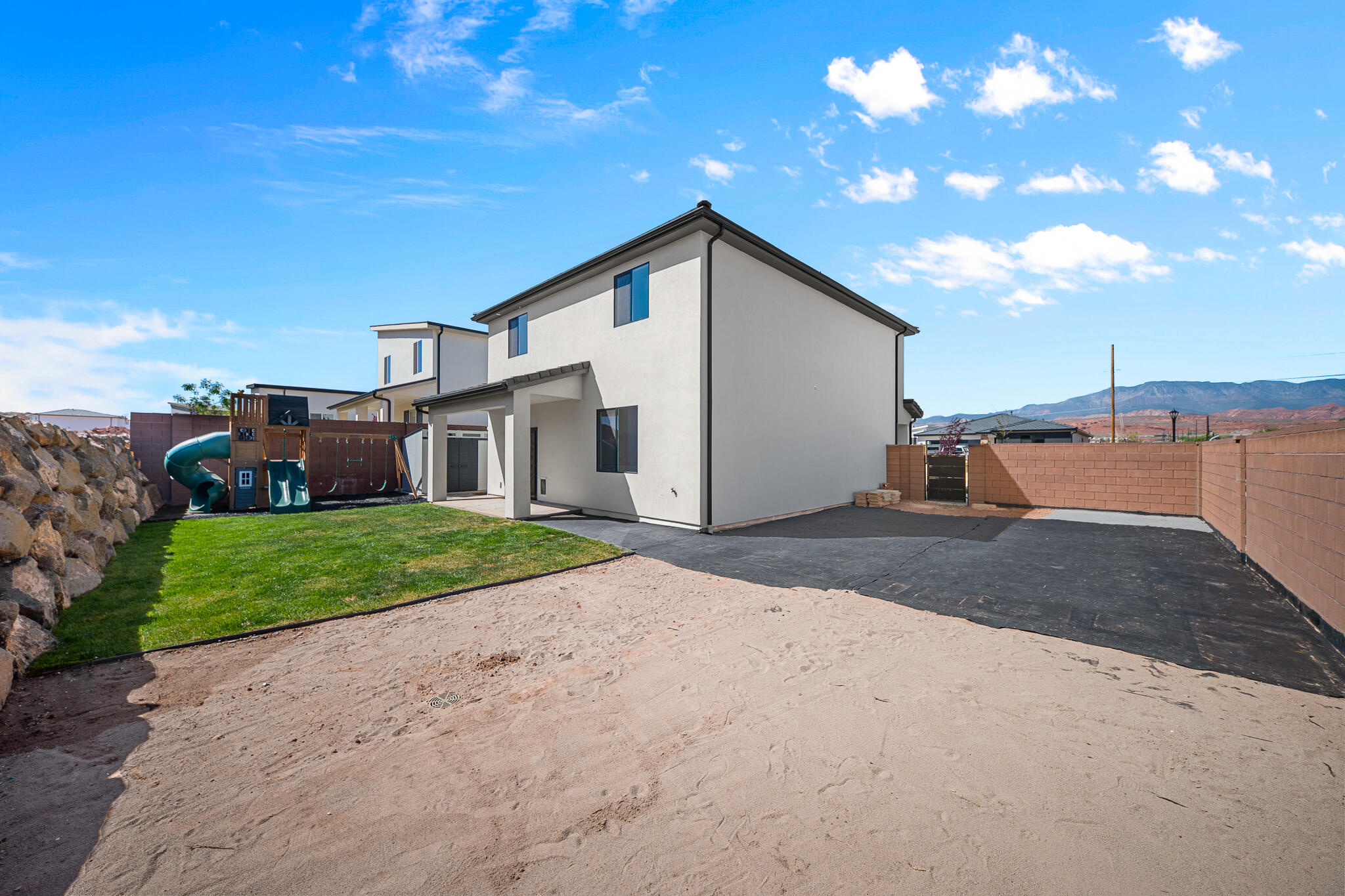 DESERT RIDGE ESTATES - Residential