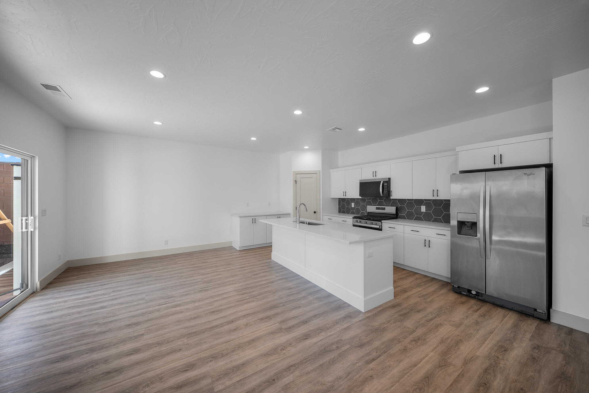 DESERT RIDGE ESTATES - Residential