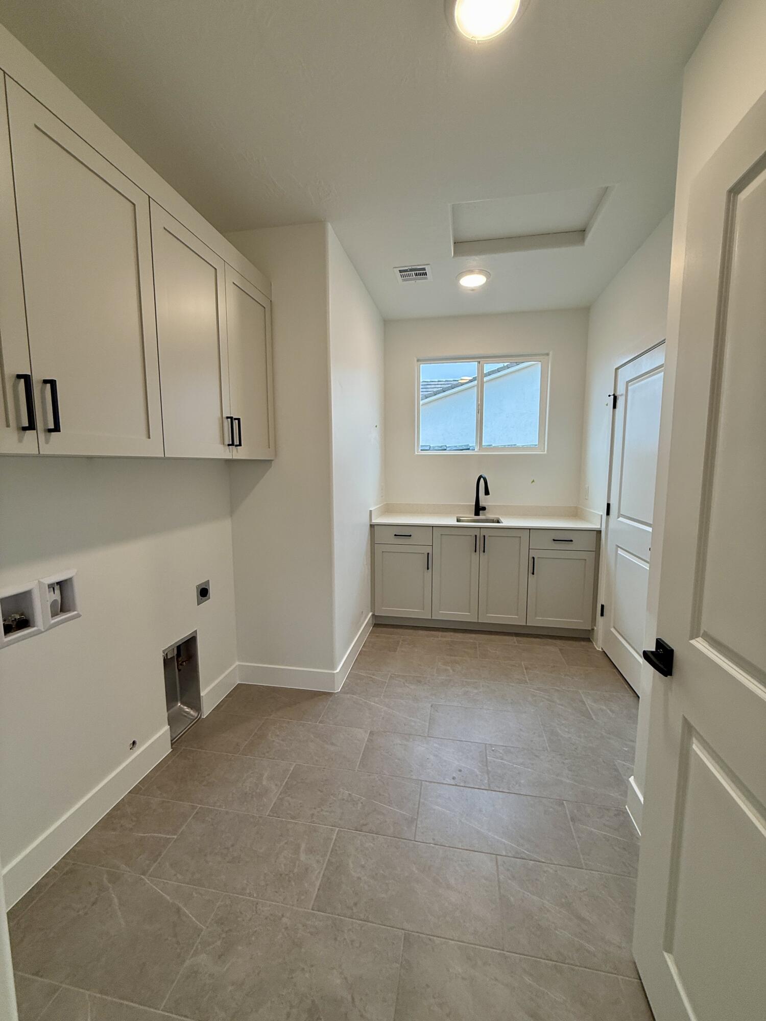 DESERT RESERVE - Residential