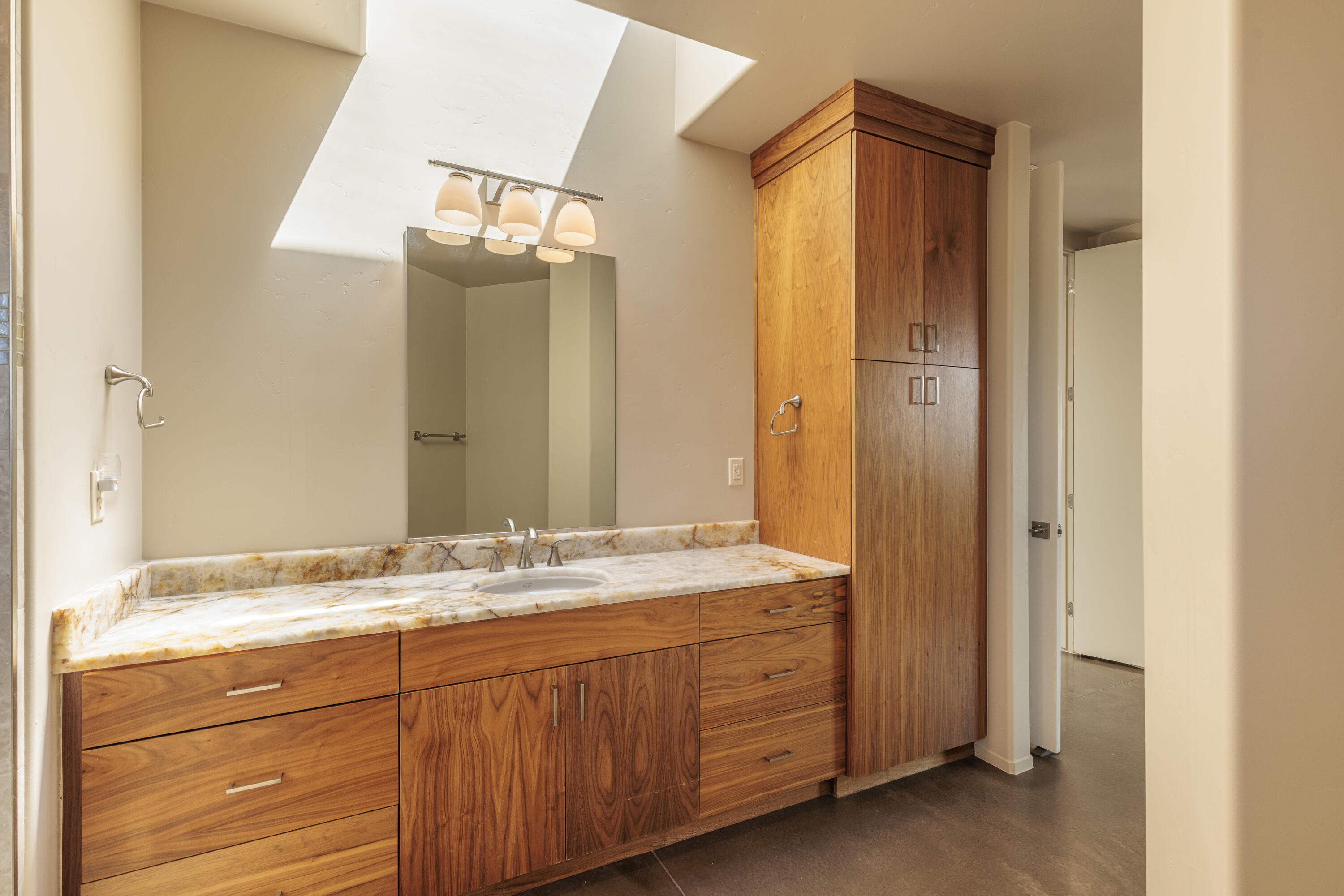 TAVIAWK - Residential