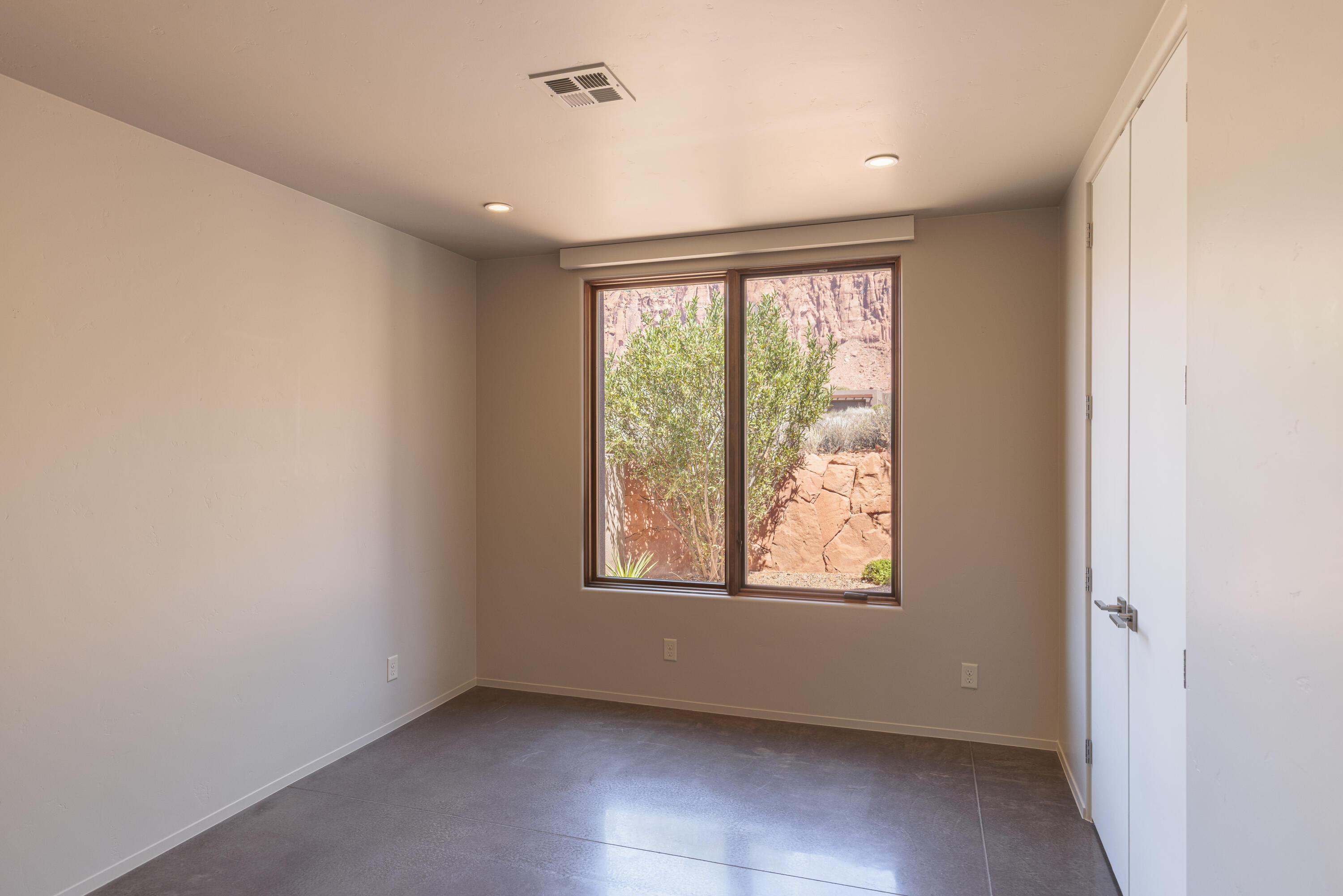 TAVIAWK - Residential