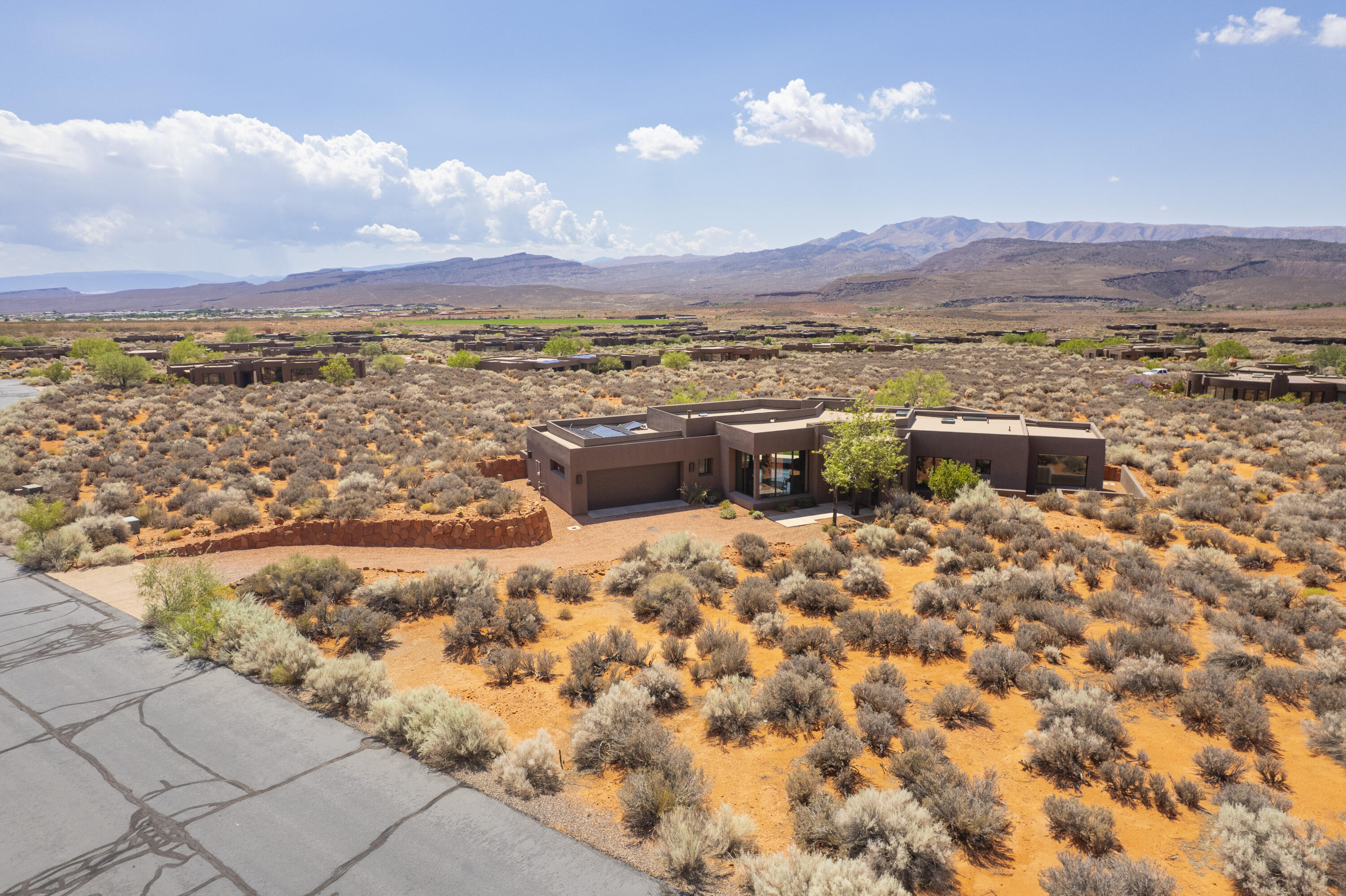 TAVIAWK - Residential