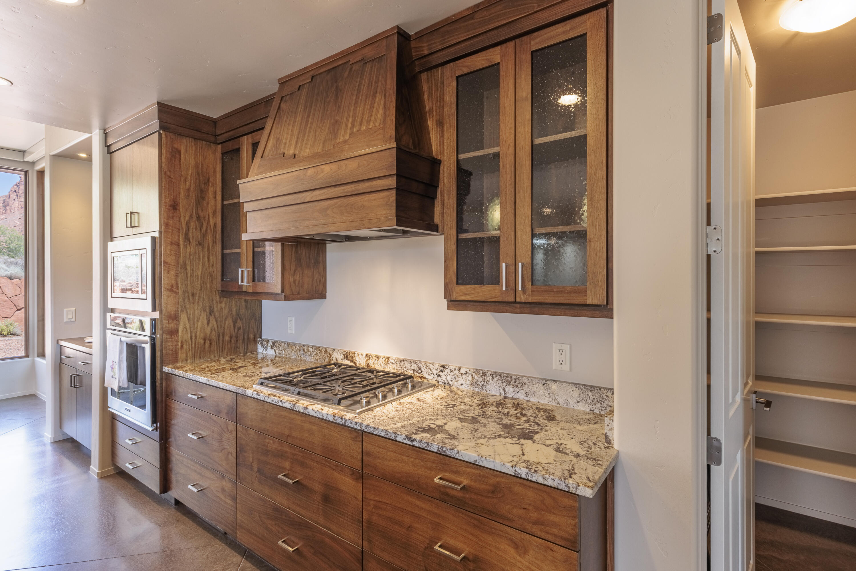 TAVIAWK - Residential