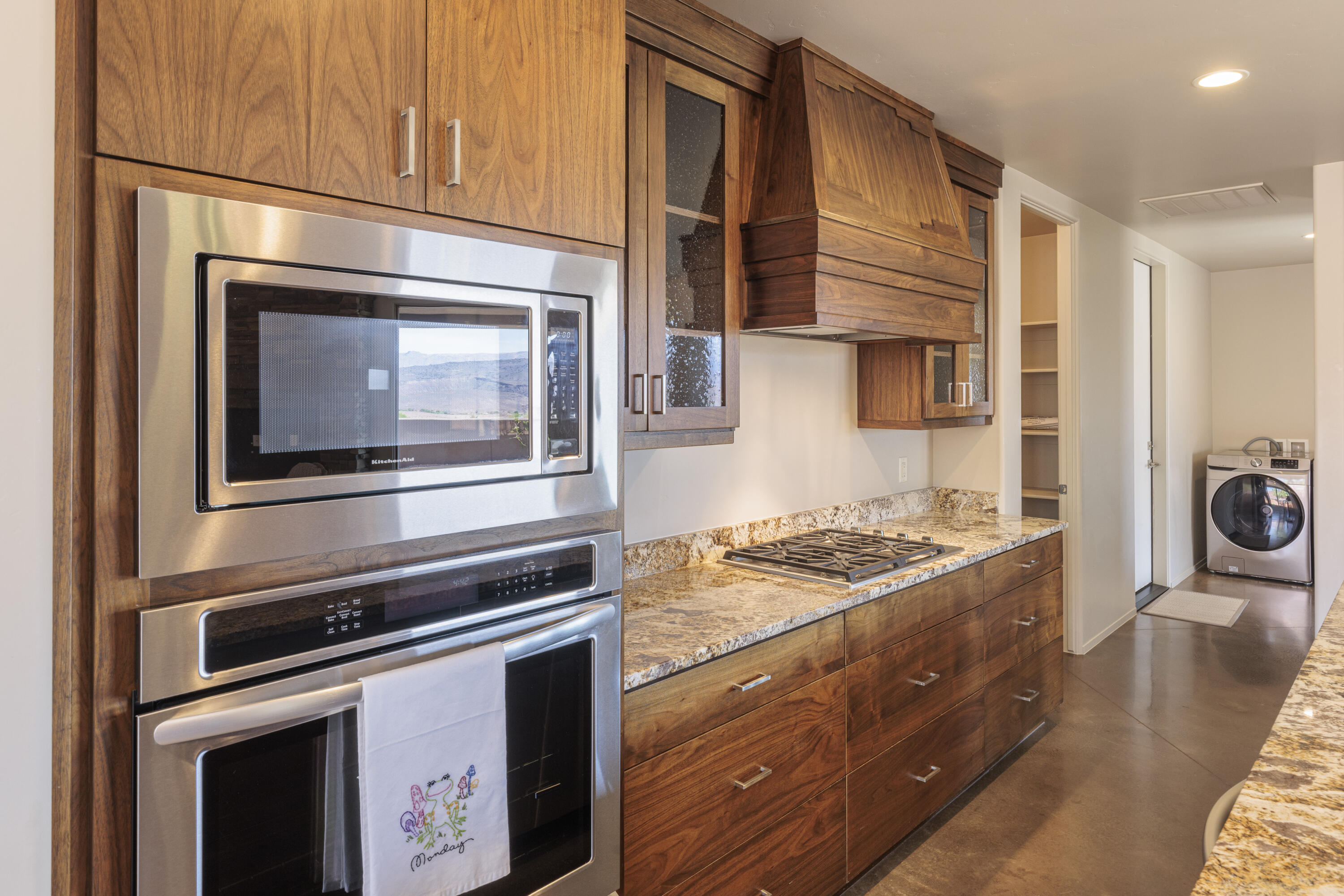 TAVIAWK - Residential