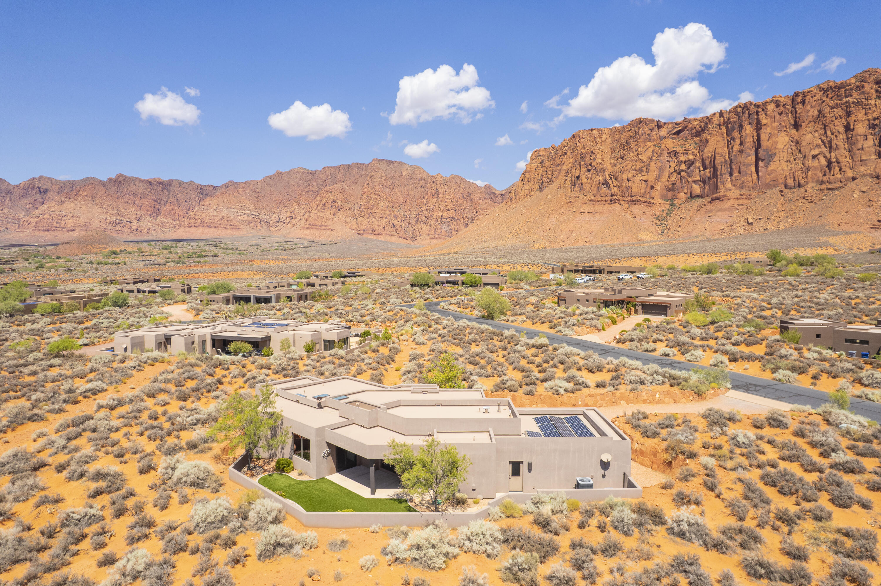 TAVIAWK - Residential