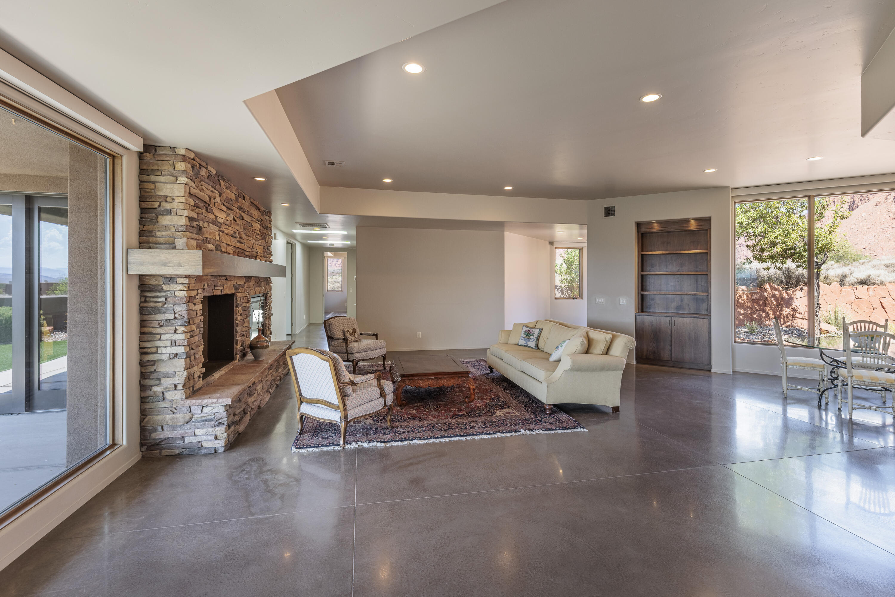 TAVIAWK - Residential