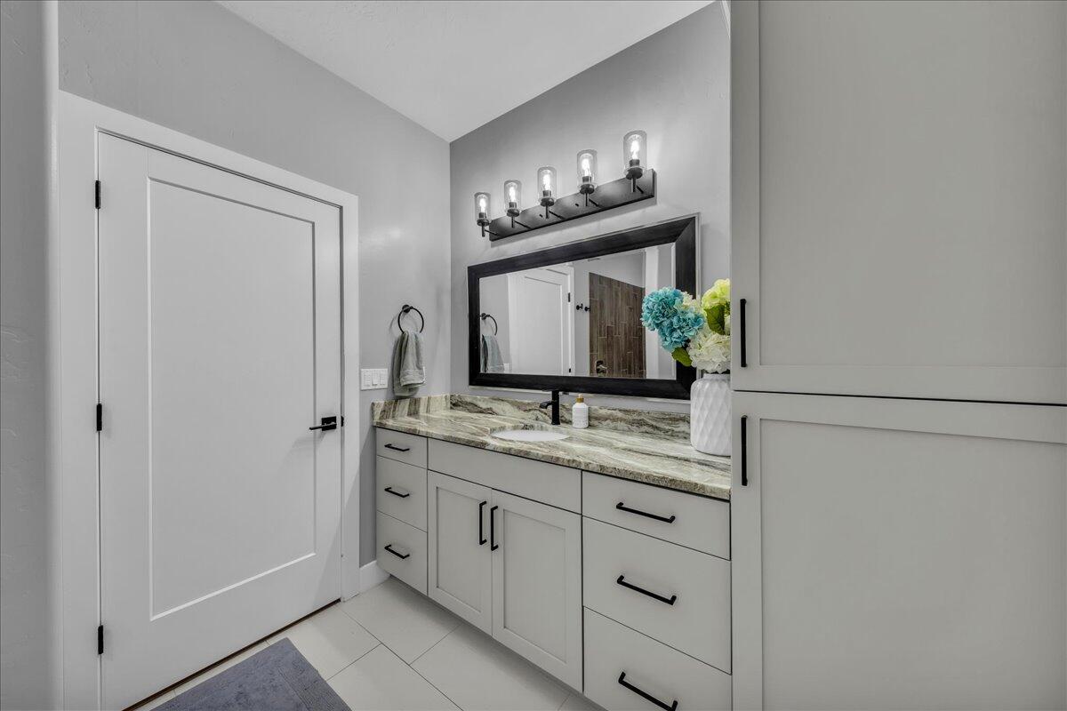 COYOTE SPRINGS - Residential