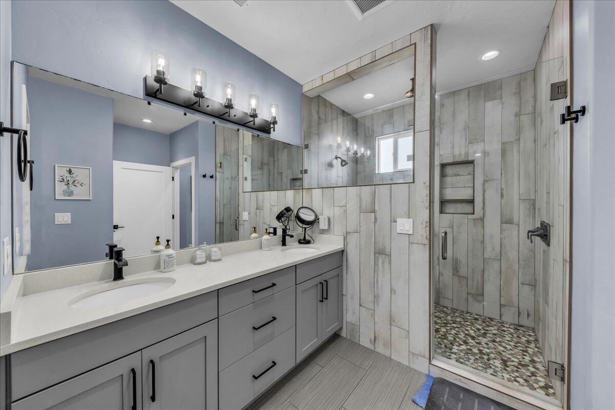 COYOTE SPRINGS - Residential