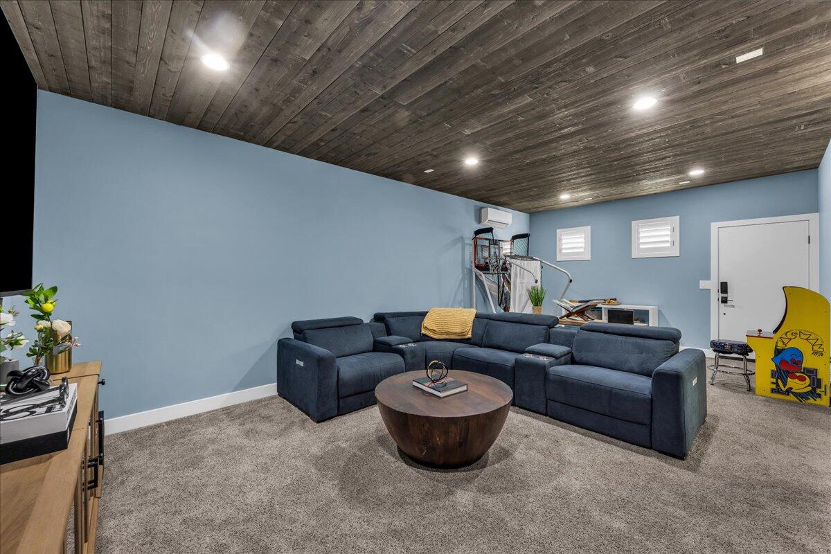 COYOTE SPRINGS - Residential