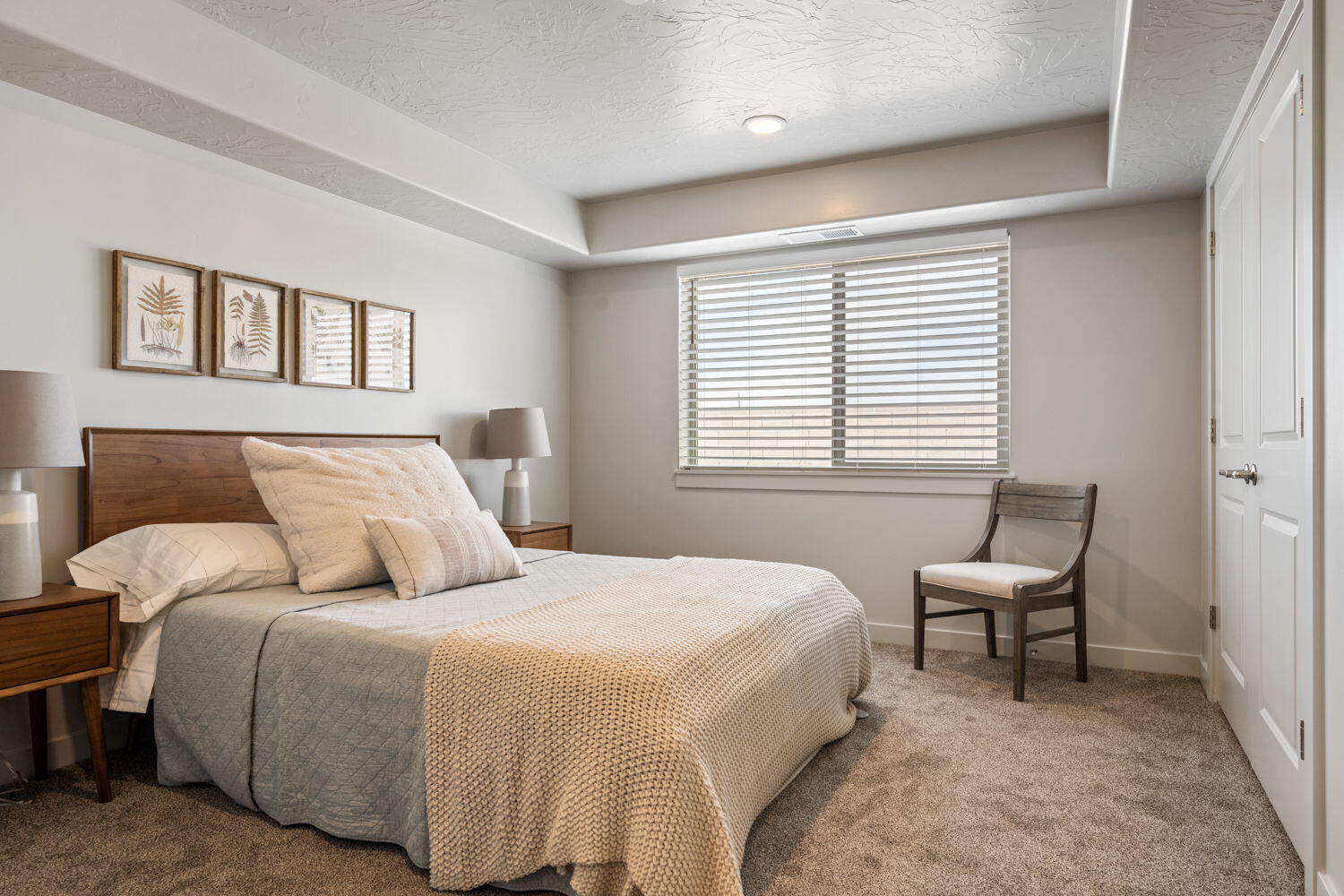 LONE ROCK CONDOS - Residential