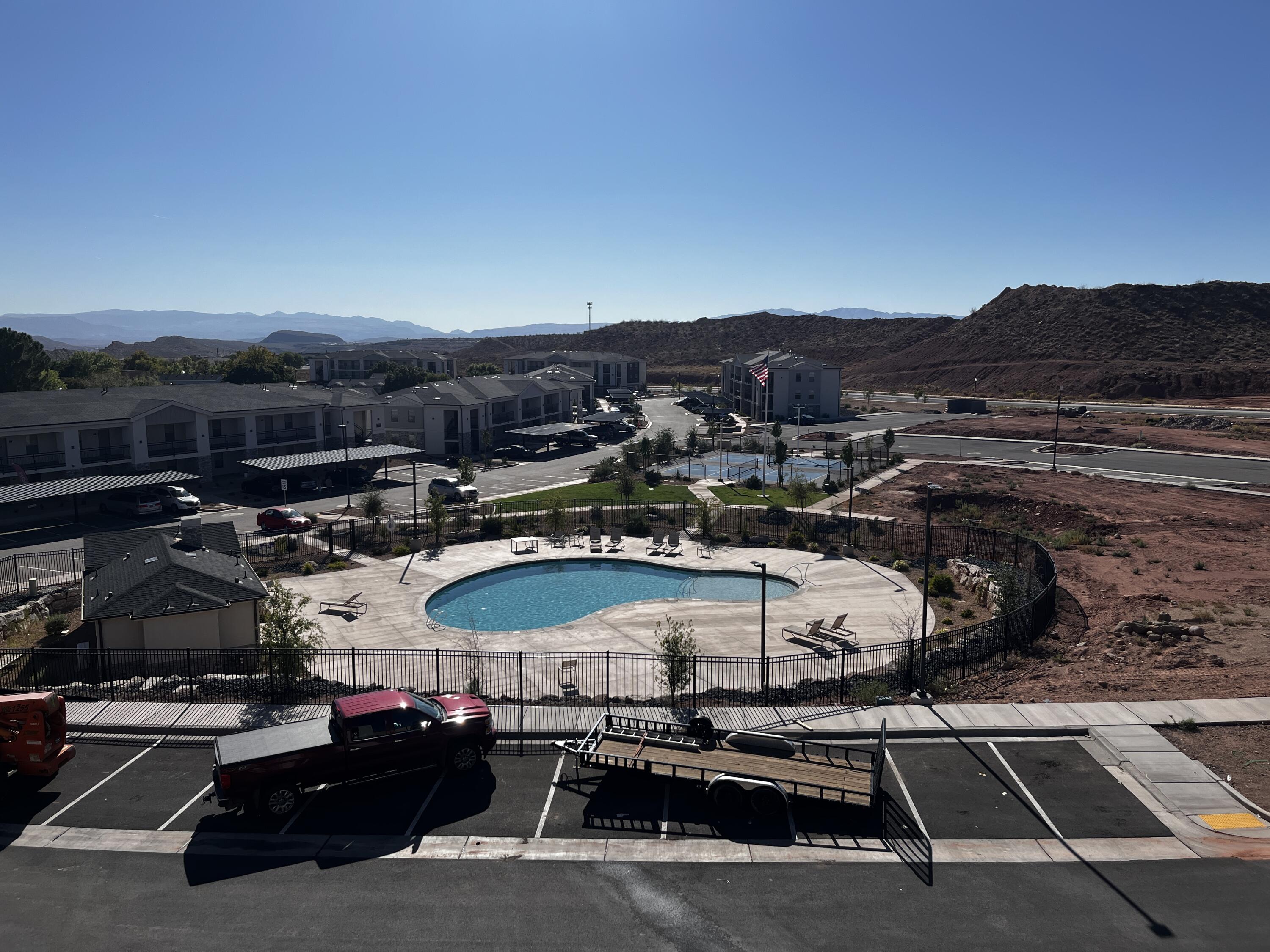 LONE ROCK CONDOS - Residential