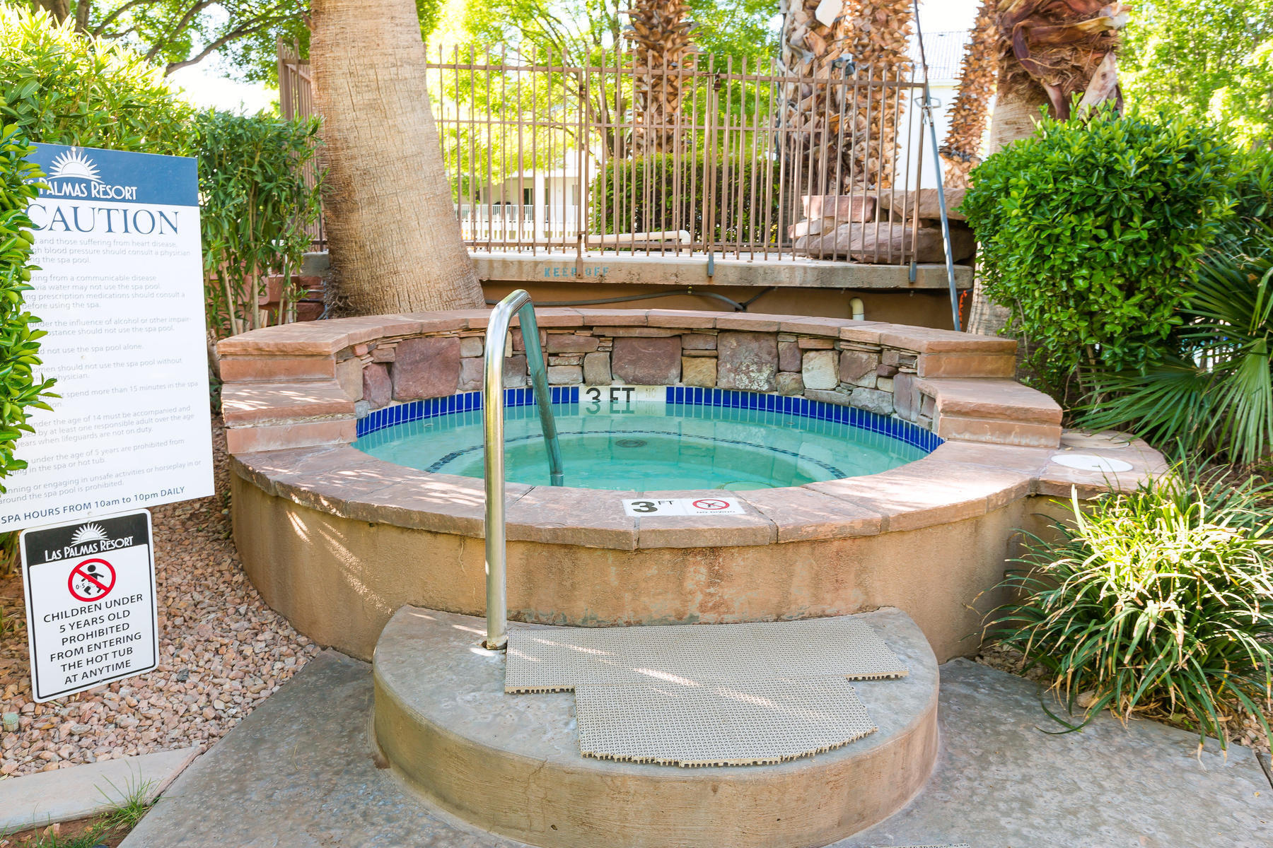 LAS PALMAS RESORT CONDOS - Residential