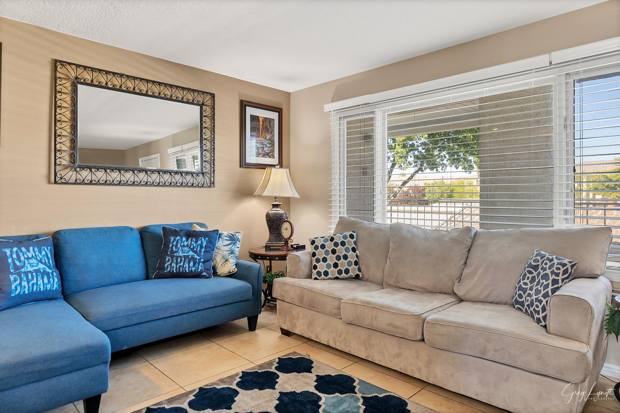 LAS PALMAS RESORT CONDOS - Residential