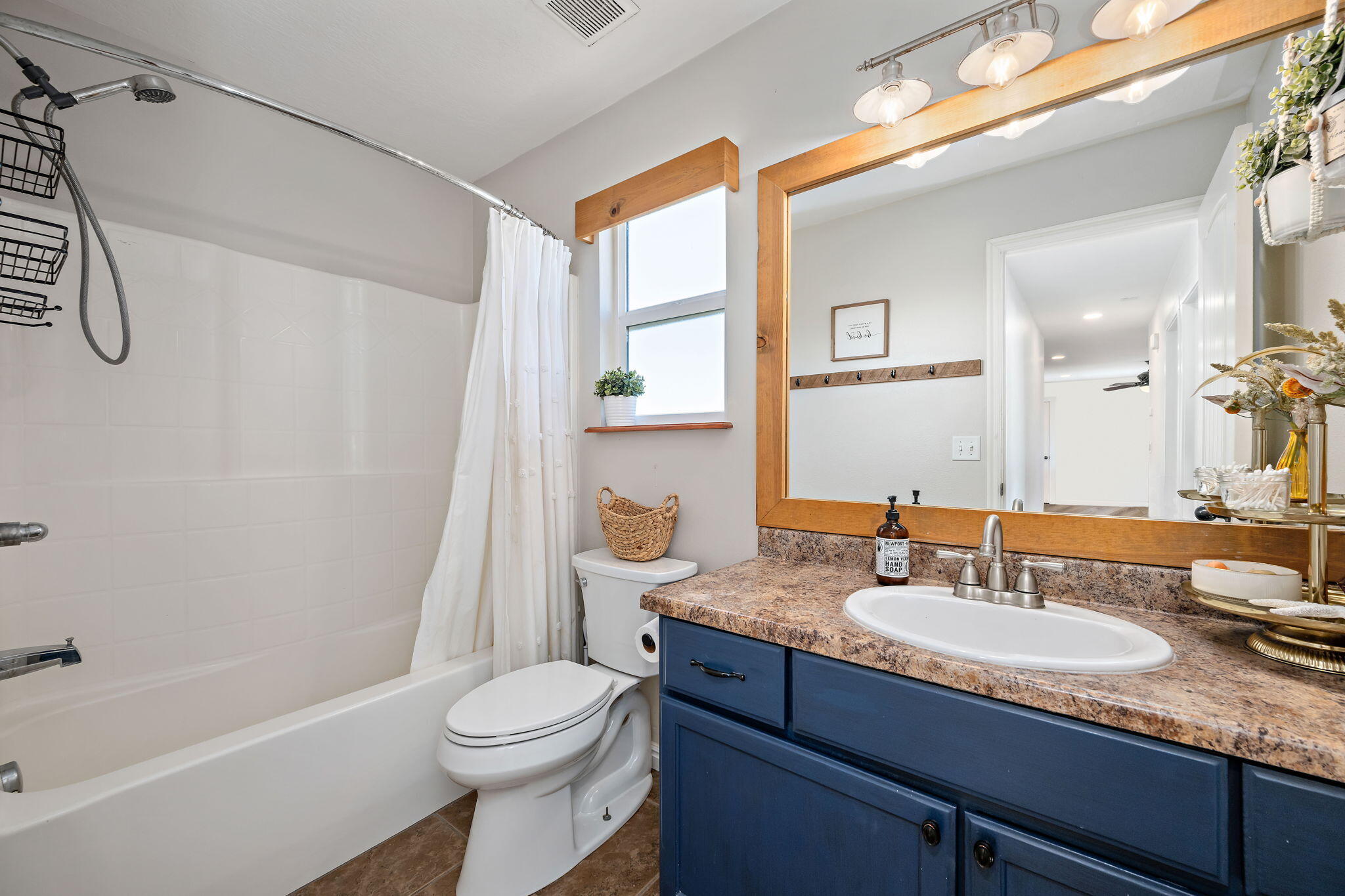 NICHOLS LANDING - Residential