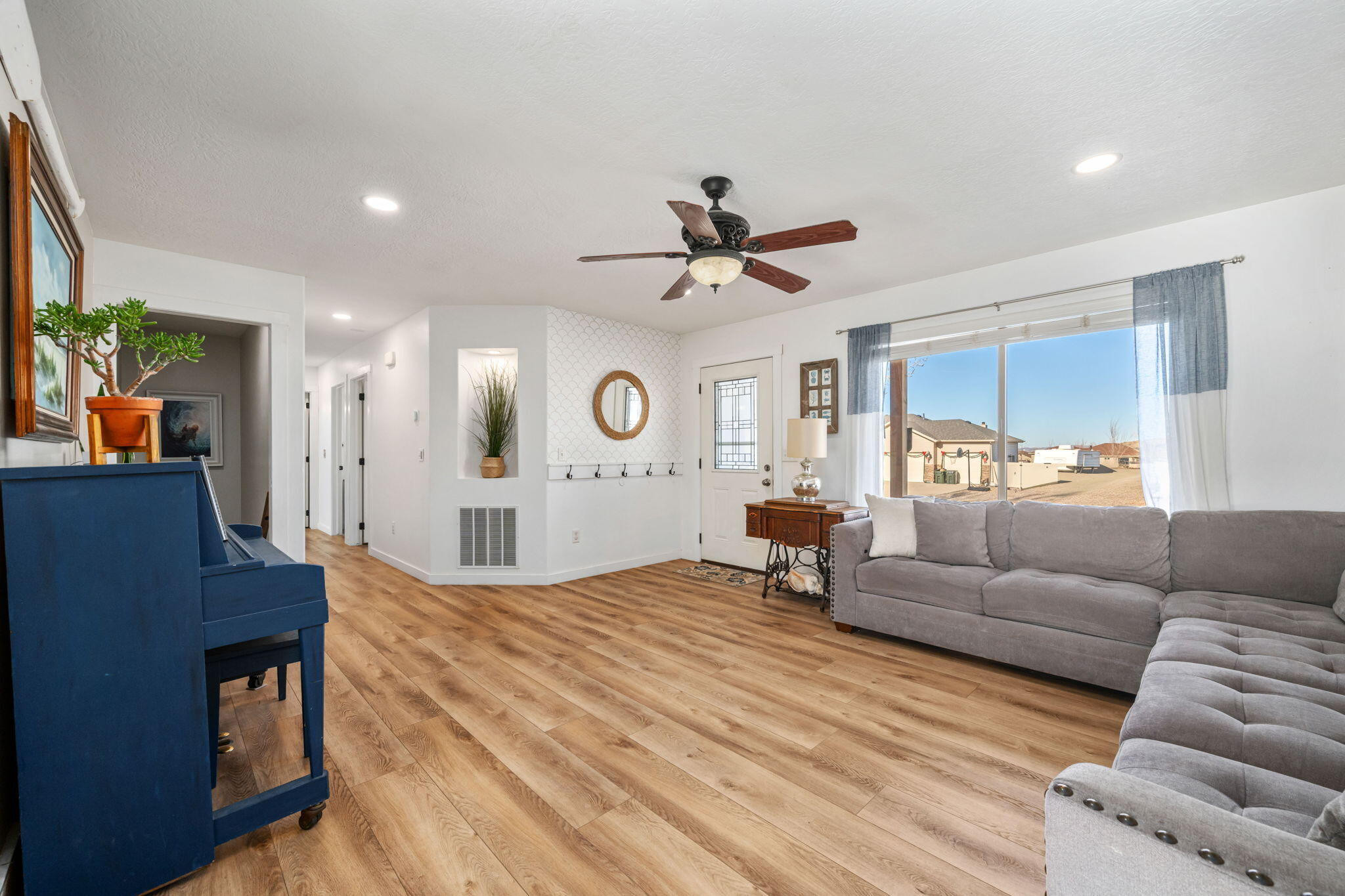 NICHOLS LANDING - Residential