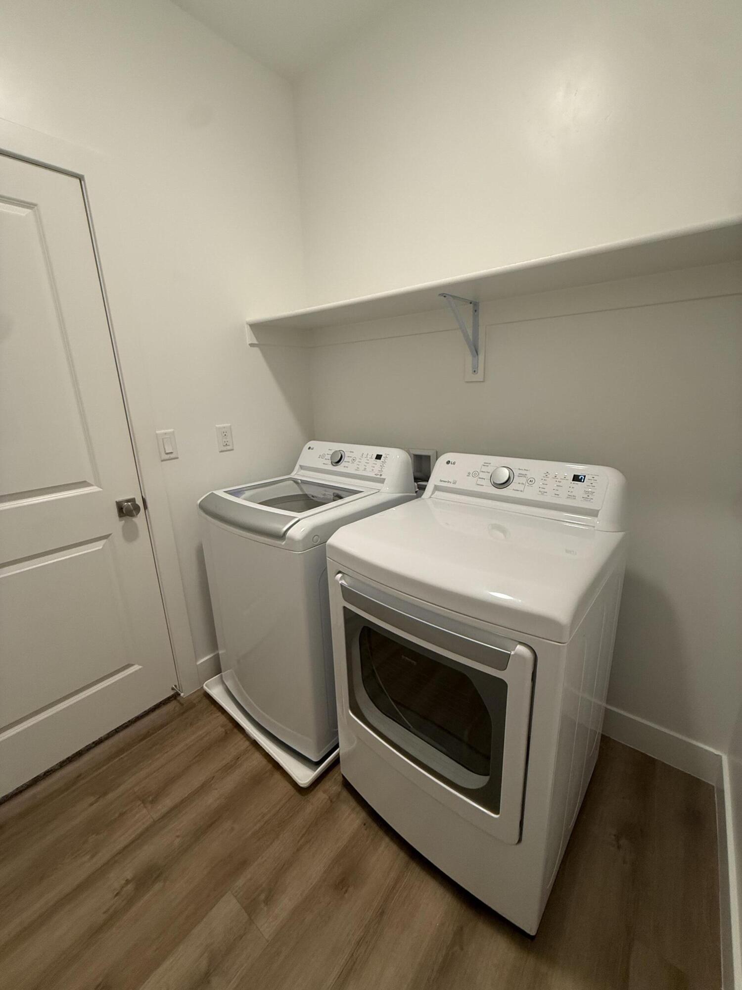 WOODLAND ESTATES TOWNHOMES - Residential