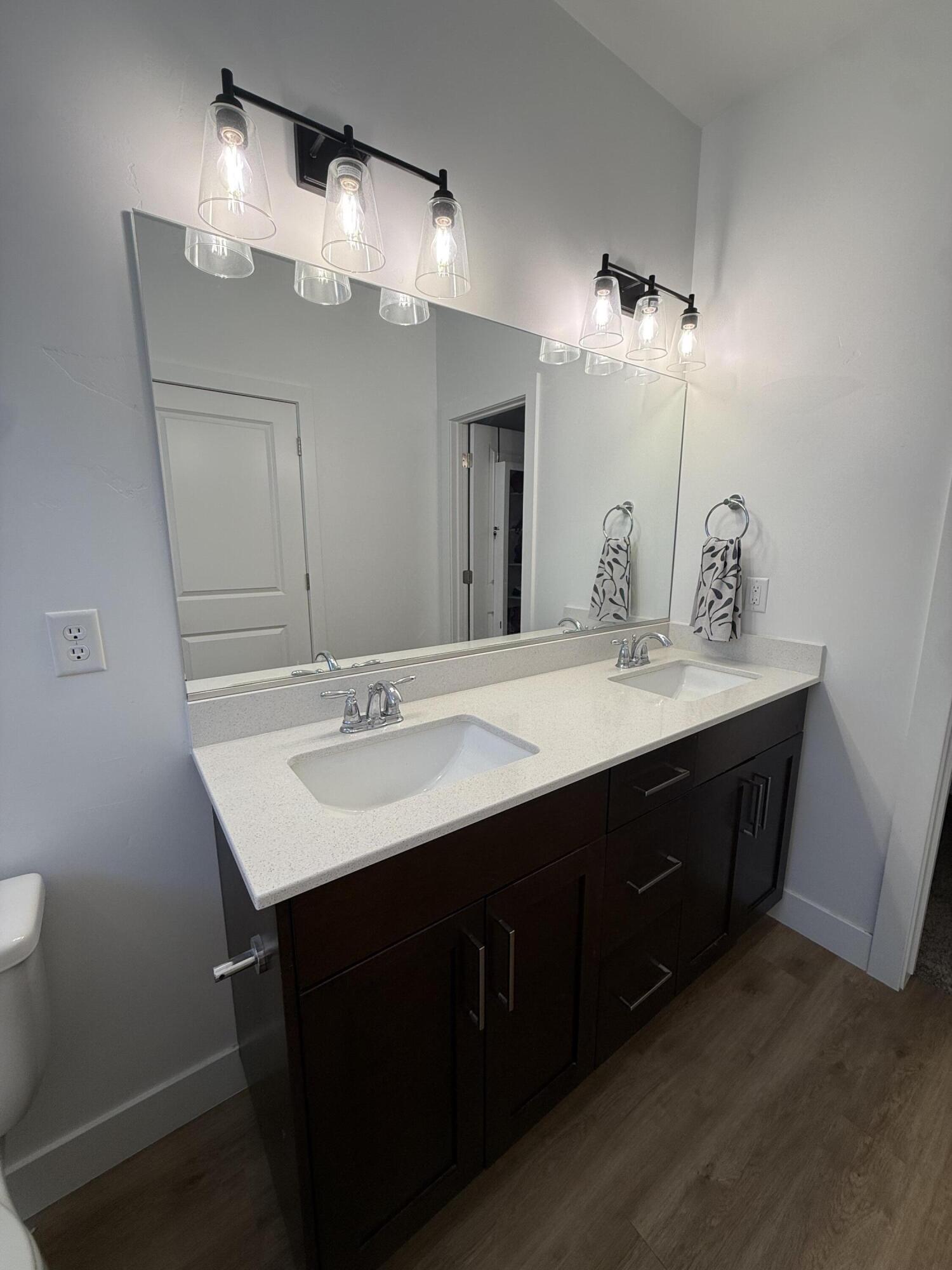 WOODLAND ESTATES TOWNHOMES - Residential