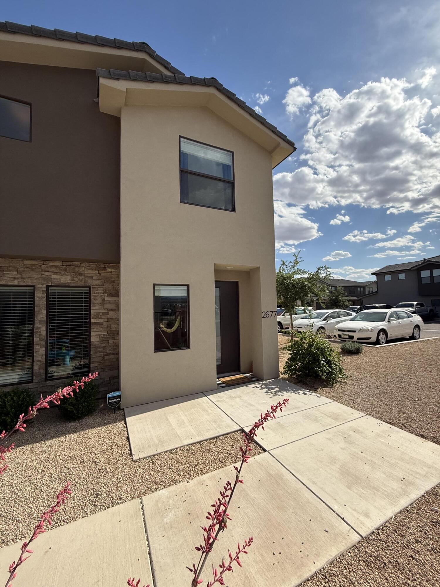 WOODLAND ESTATES TOWNHOMES - Residential