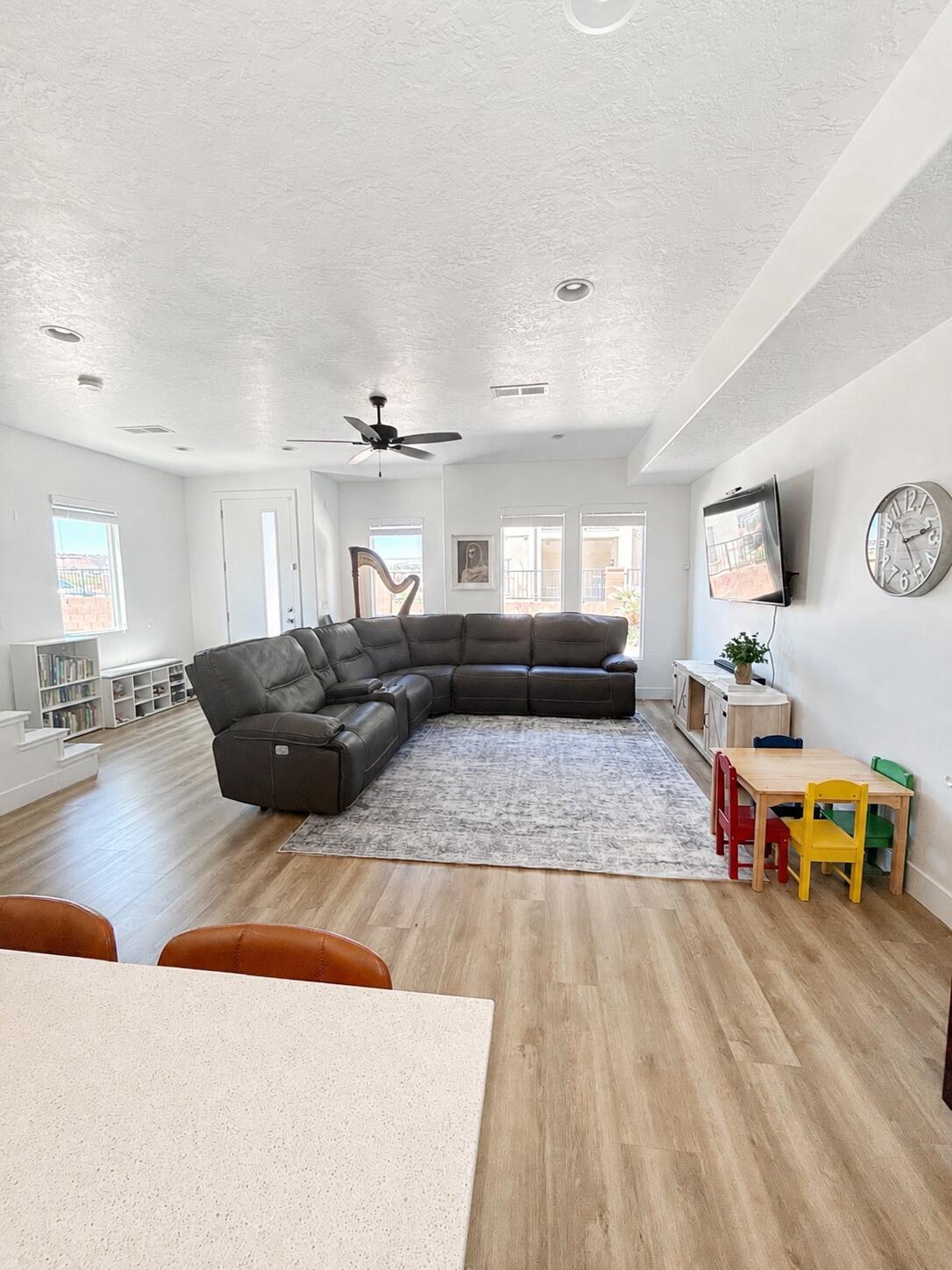 WOODLAND ESTATES TOWNHOMES - Residential