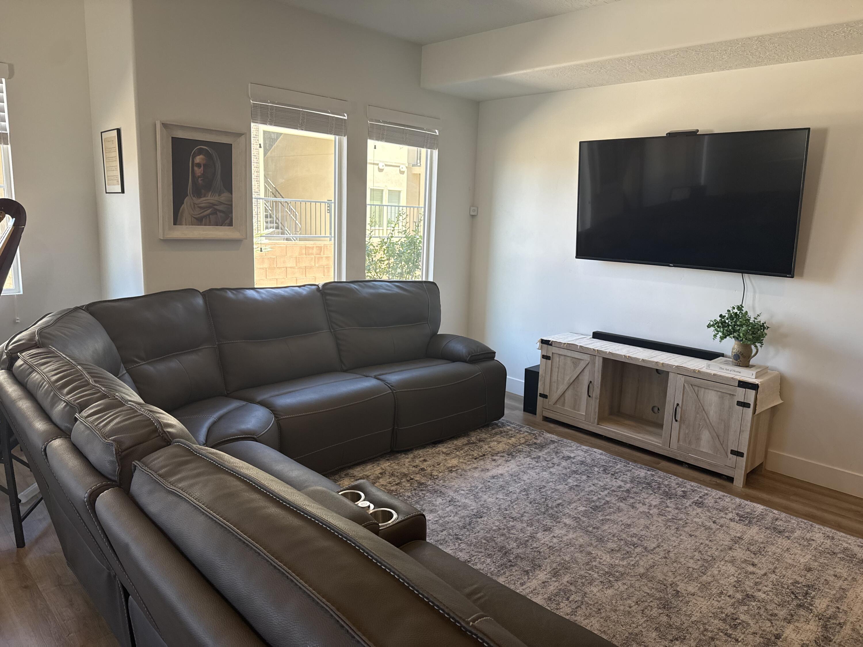 WOODLAND ESTATES TOWNHOMES - Residential