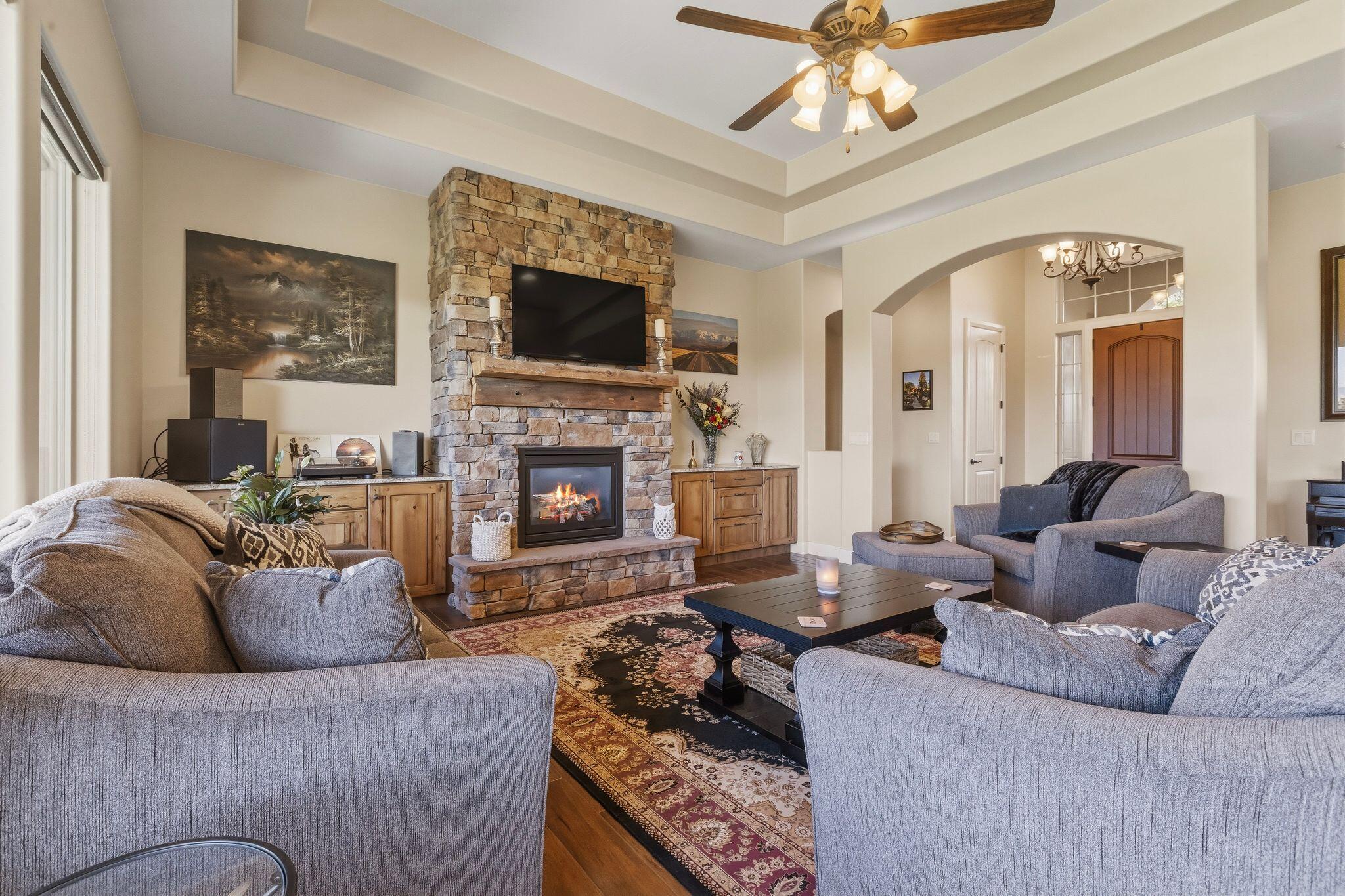 MEADOWS AT STUCKI FARMS - Residential