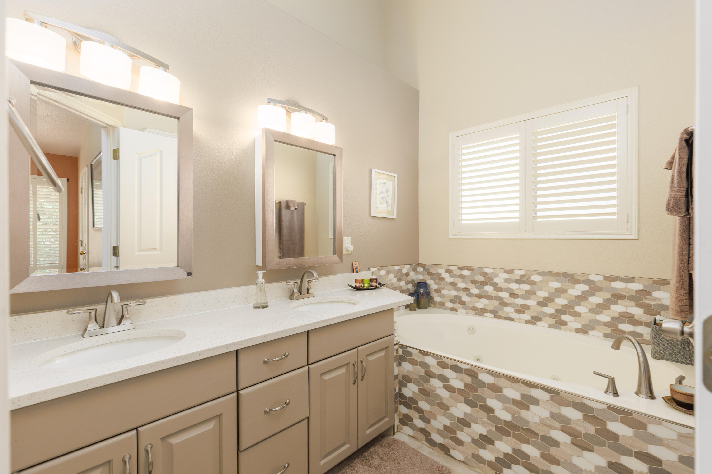 EMERALD SPRINGS TOWNHOMES - Residential