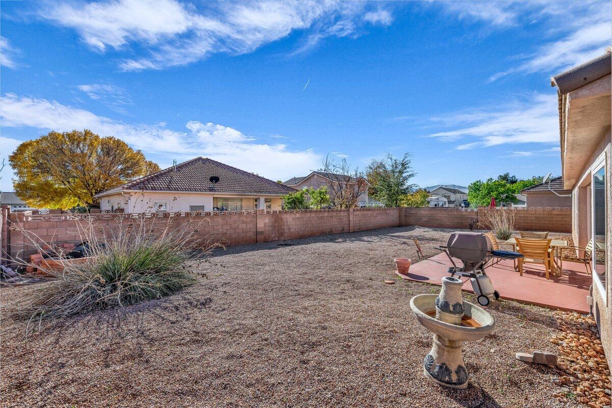 ROYAL OAKS - Residential