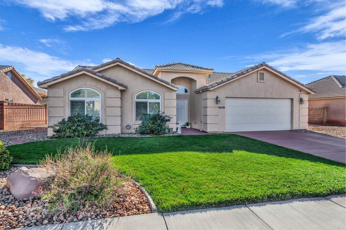 ROYAL OAKS - Residential