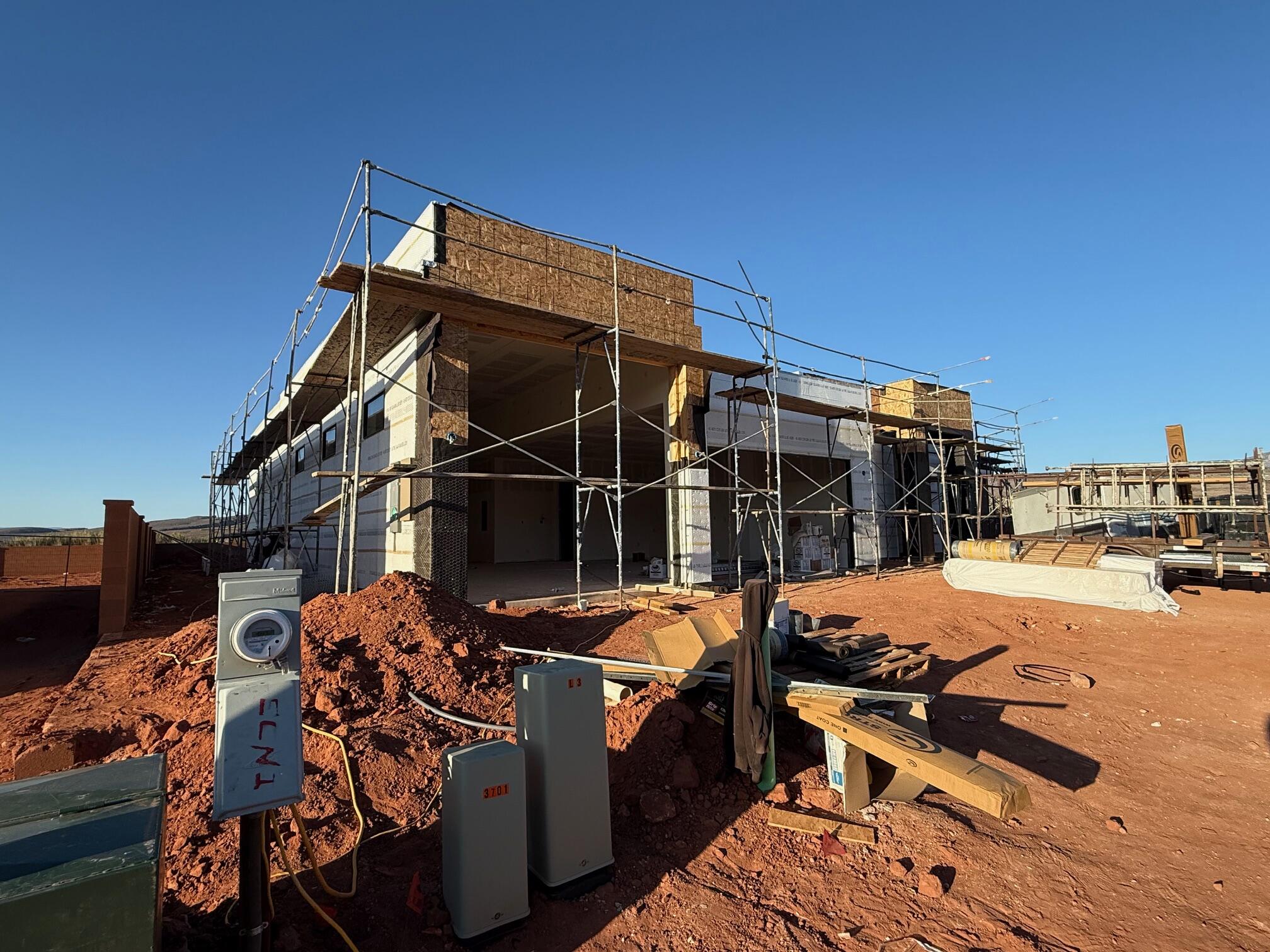 ONYX VALLEY - Residential