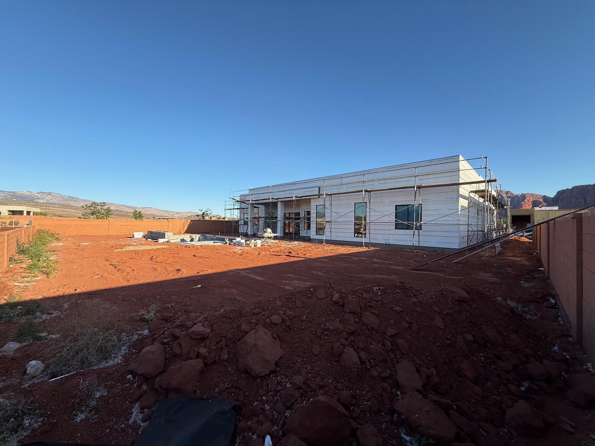 ONYX VALLEY - Residential