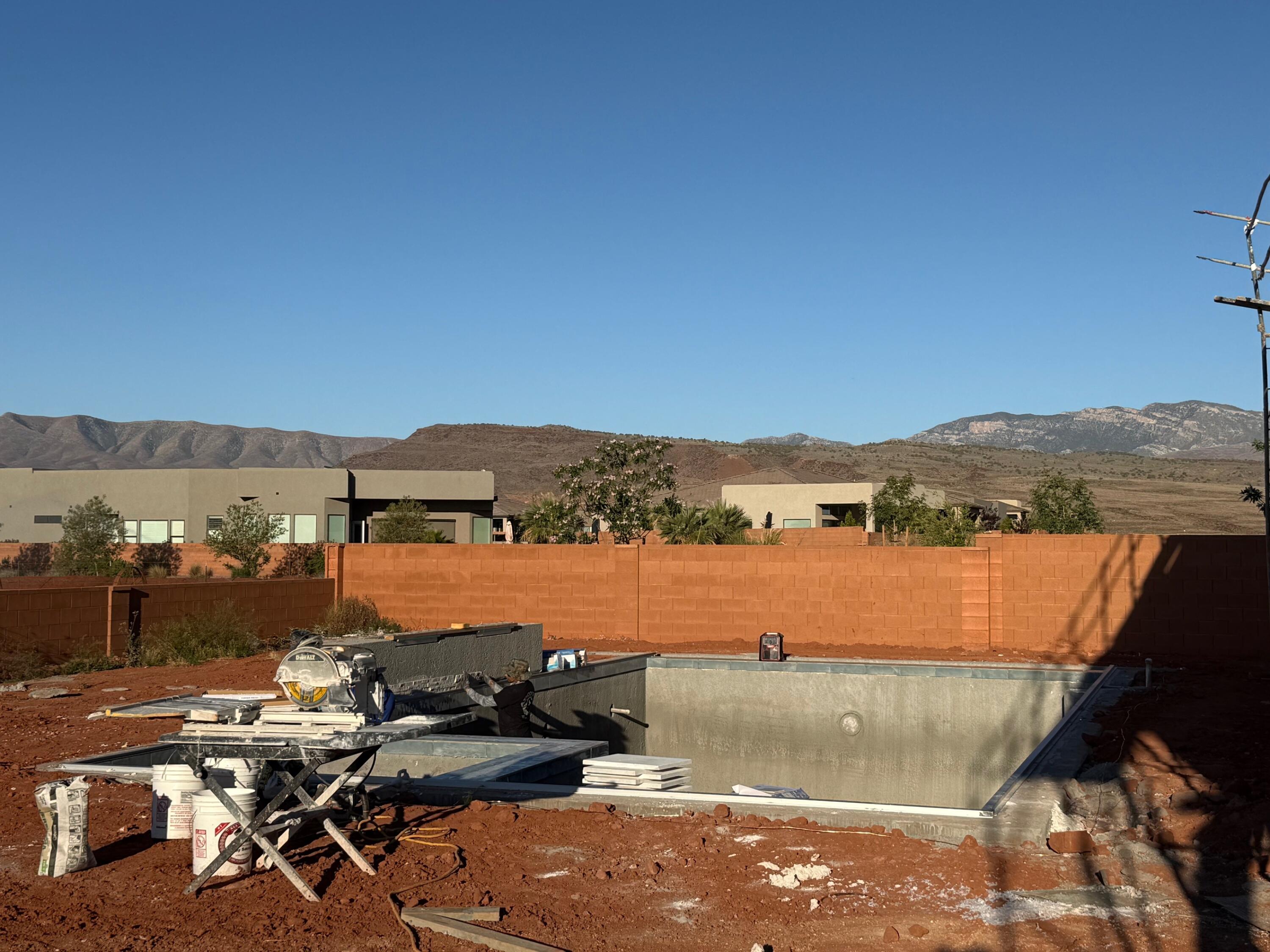 ONYX VALLEY - Residential