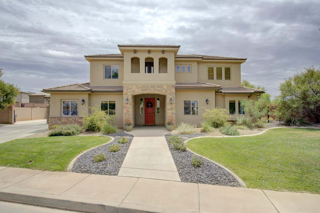 Photo of 3827 S Stoney Hill RD, Washington, UT 84780 (MLS # 26-275140)