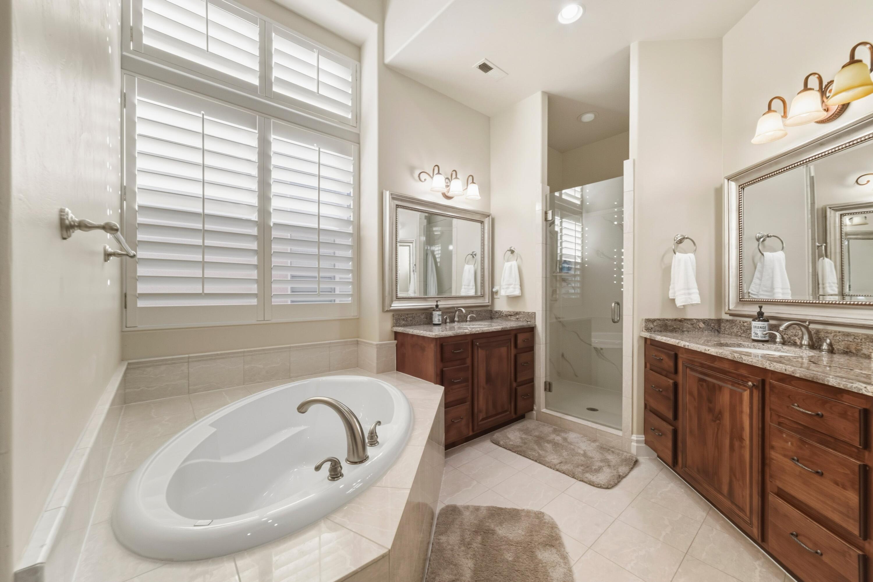 BELLSERA TOWNHOMES AT SUNBROOK - Residential