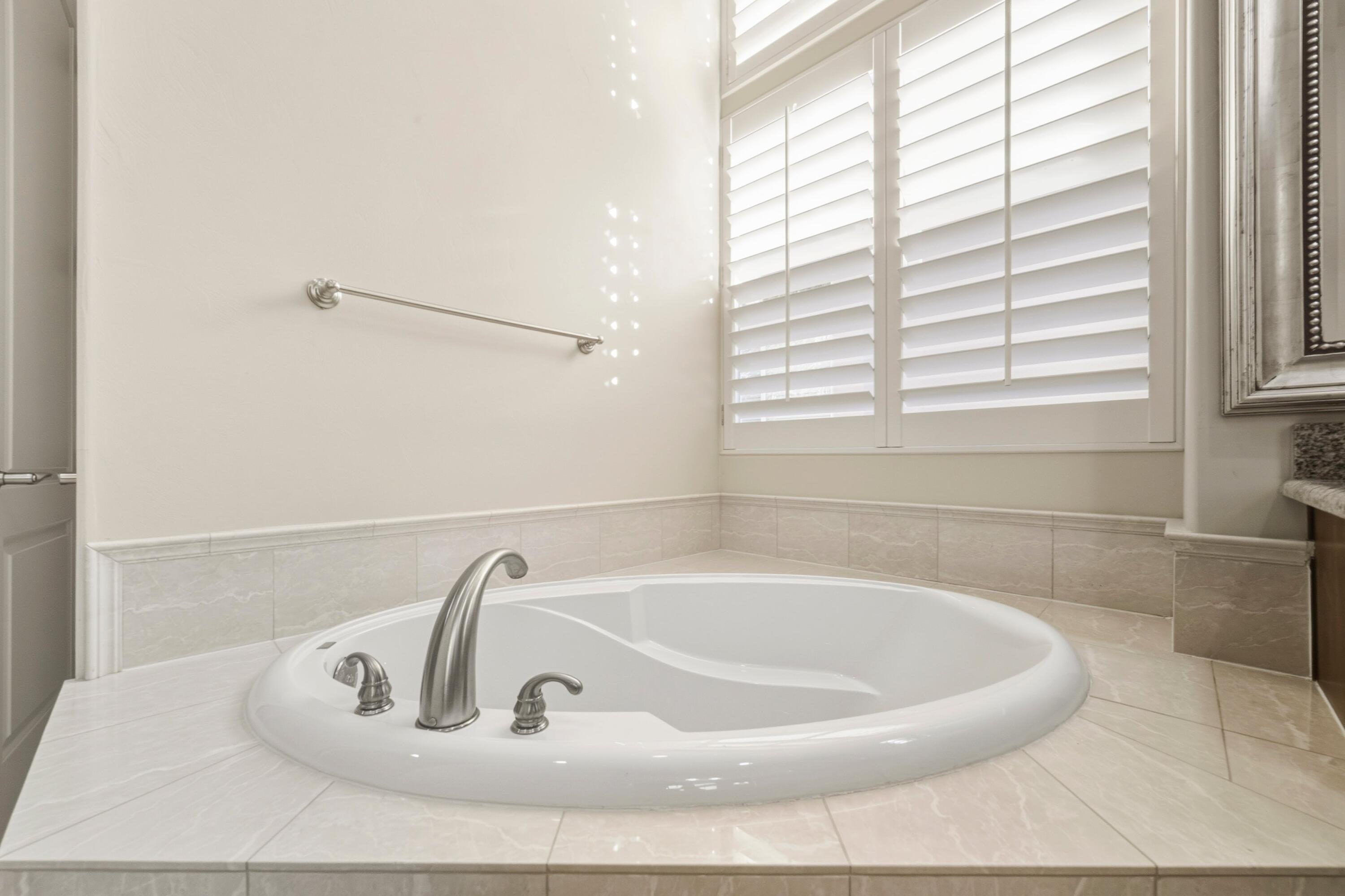 BELLSERA TOWNHOMES AT SUNBROOK - Residential