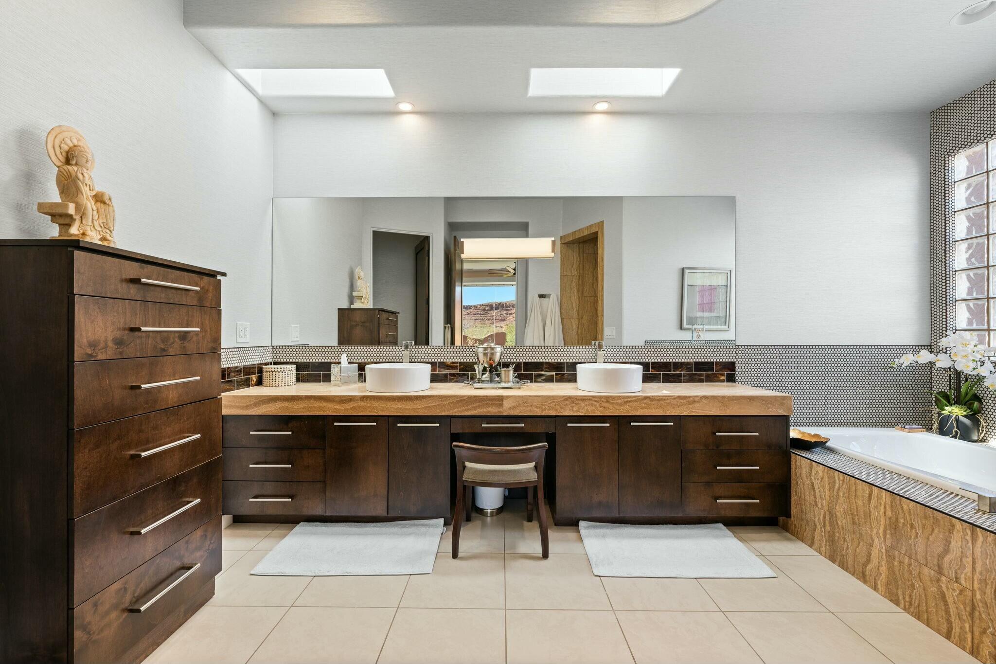 SHINAVA RIDGE - Residential