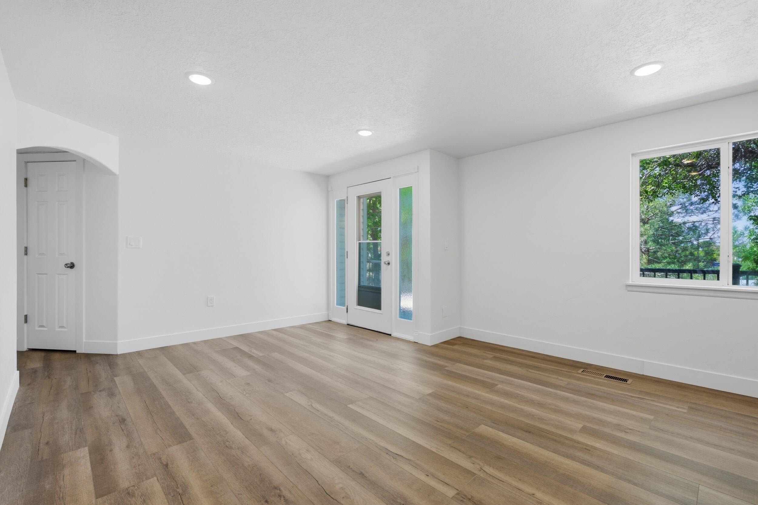 LAVERKIN TOWNSITE AND FIELD - Residential