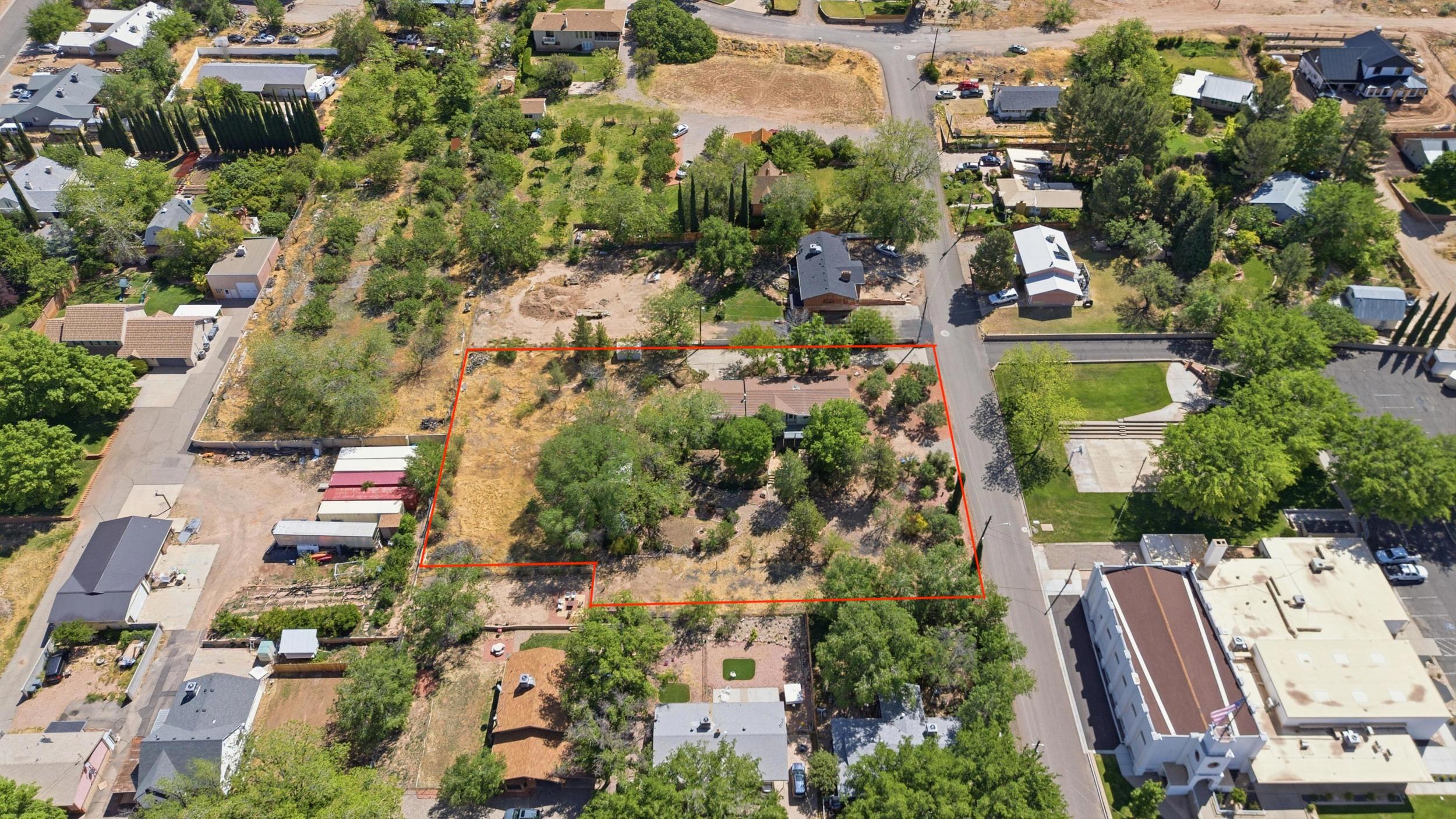 LAVERKIN TOWNSITE AND FIELD - Residential