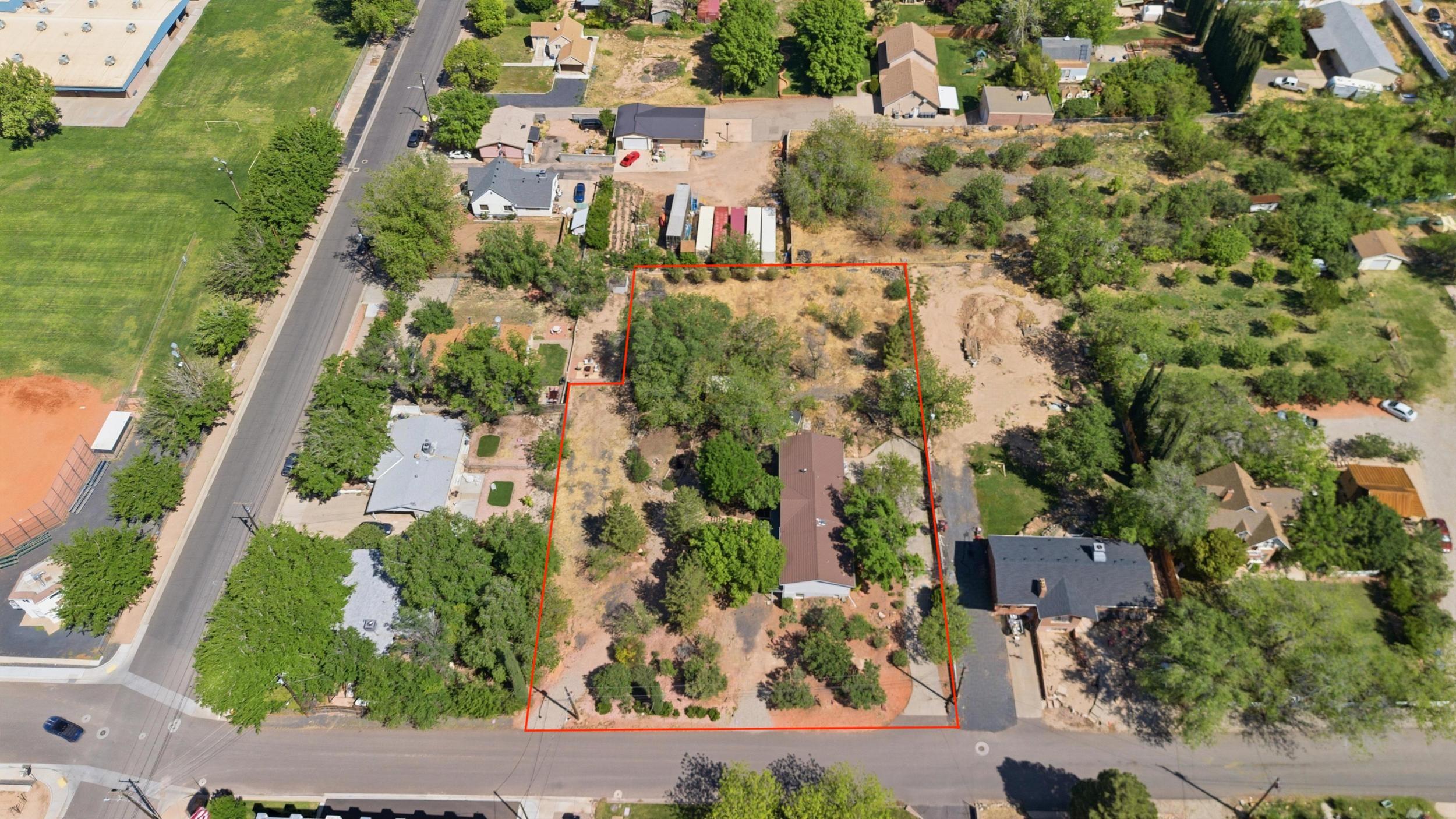 LAVERKIN TOWNSITE AND FIELD - Residential