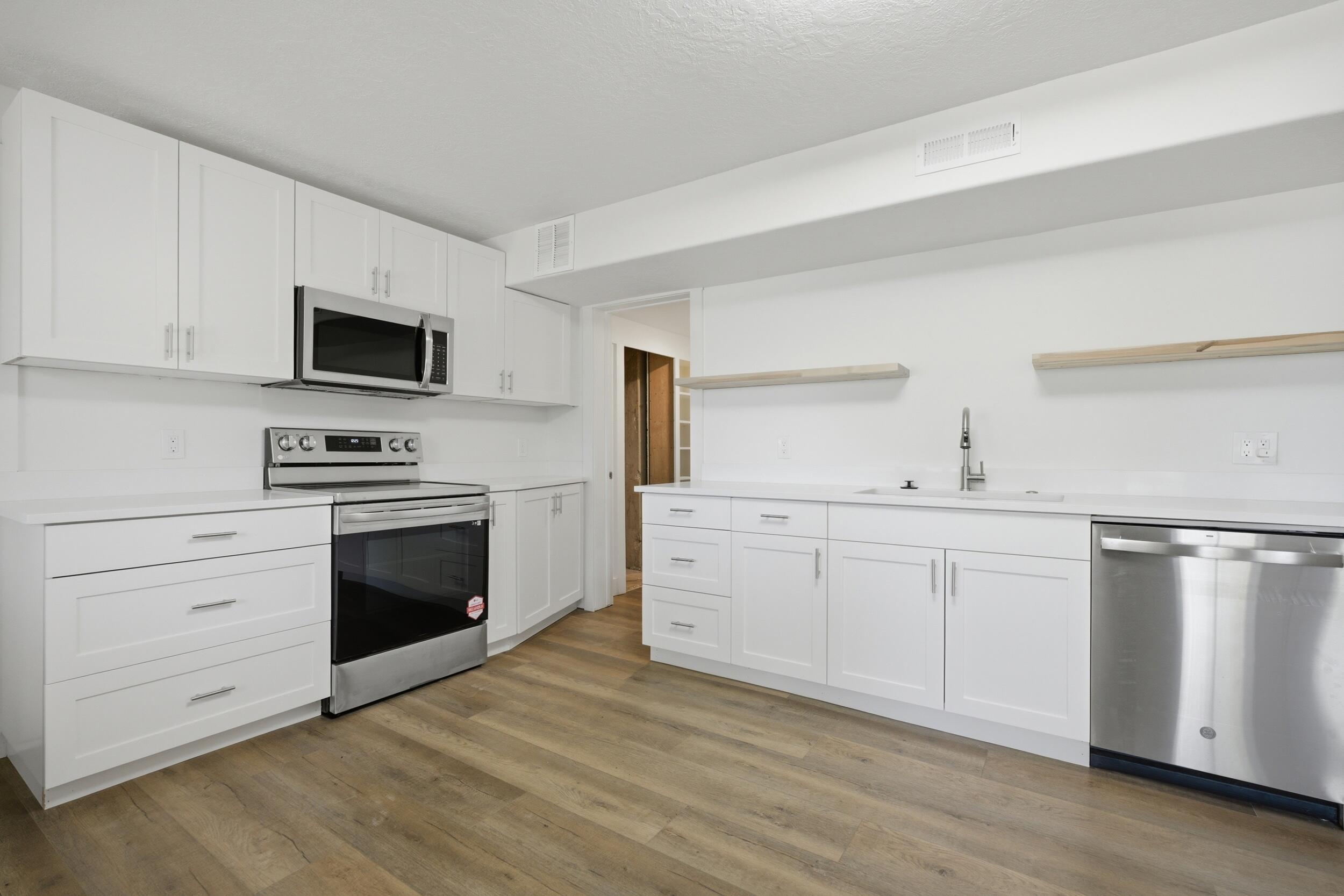 LAVERKIN TOWNSITE AND FIELD - Residential