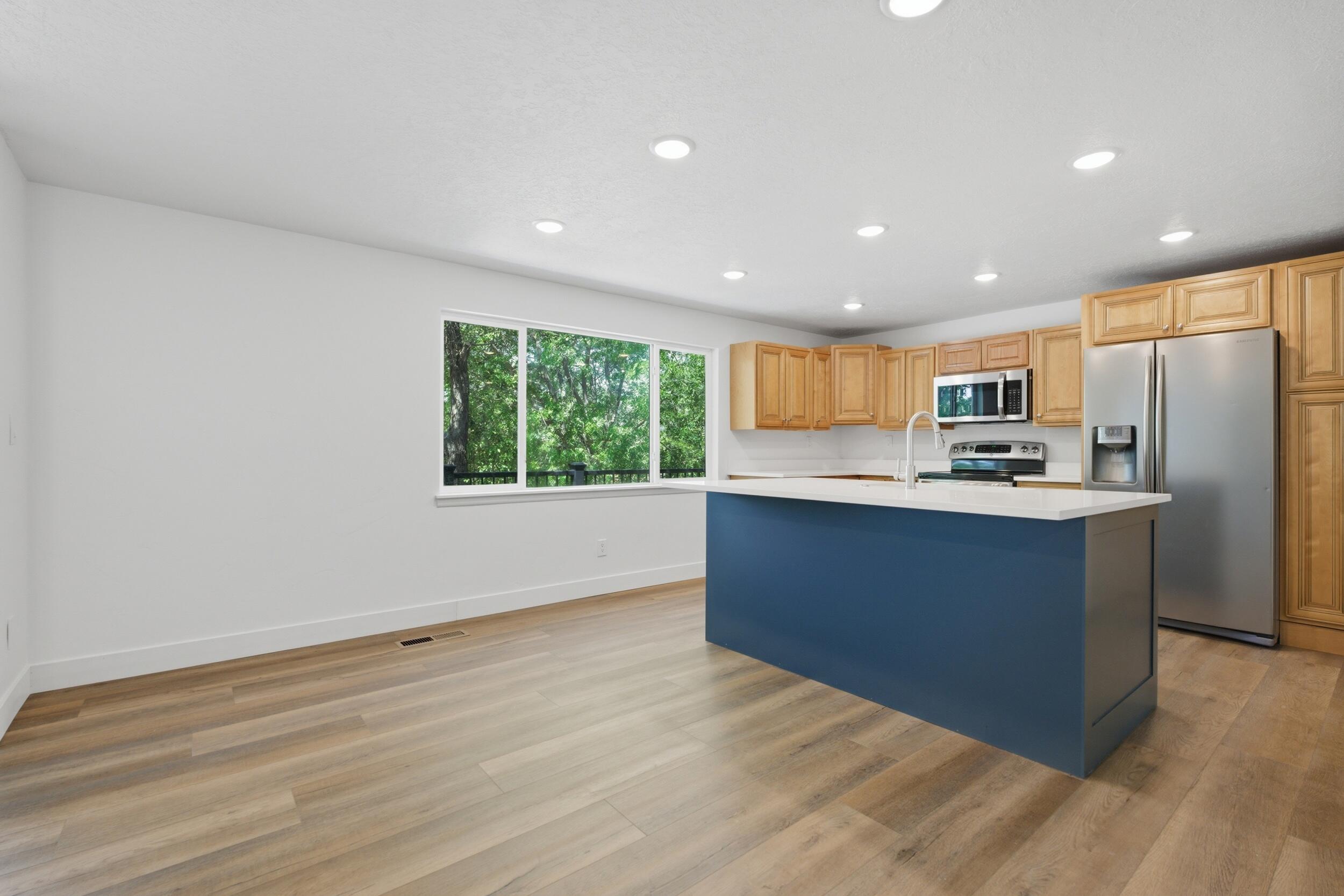 LAVERKIN TOWNSITE AND FIELD - Residential