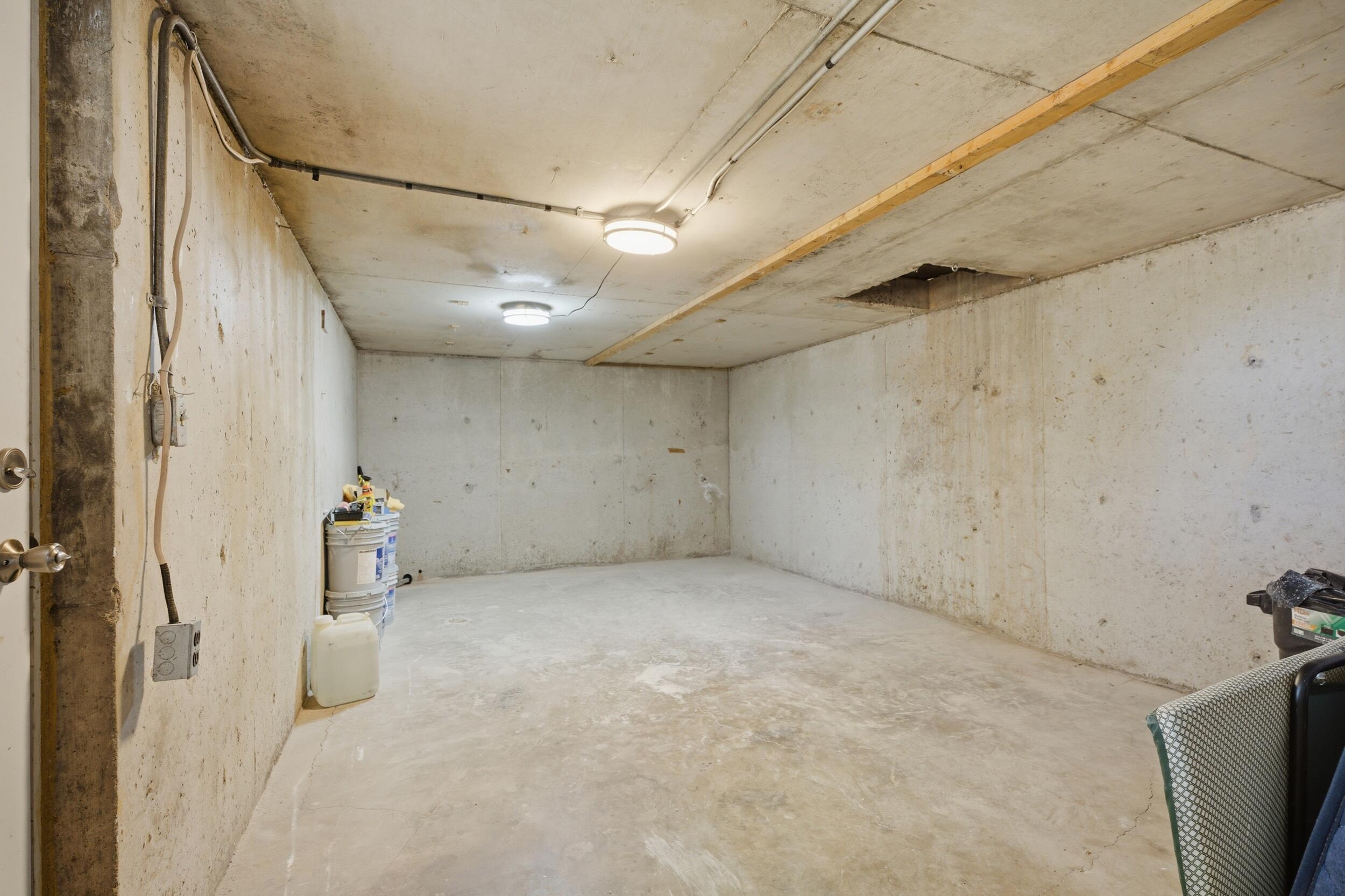 LAVERKIN TOWNSITE AND FIELD - Residential