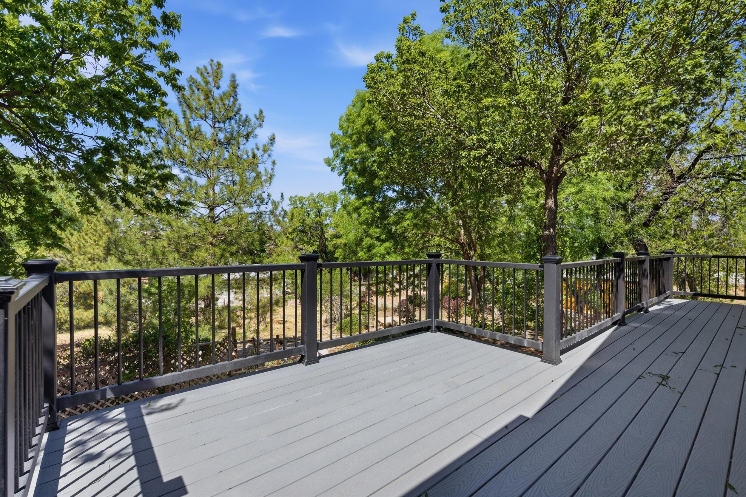 LAVERKIN TOWNSITE AND FIELD - Residential