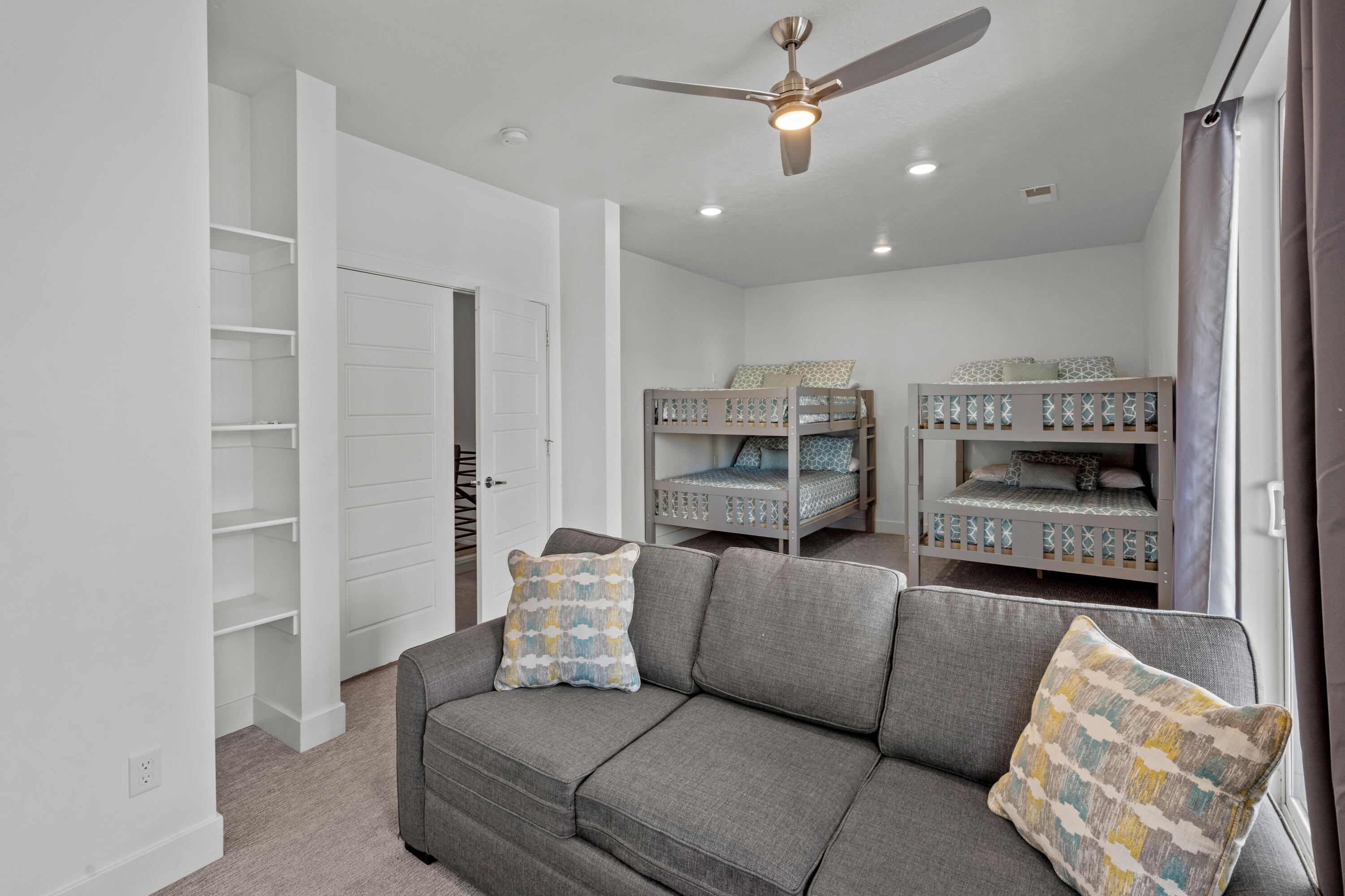 LOFTS AT GREEN VALLEY - Residential