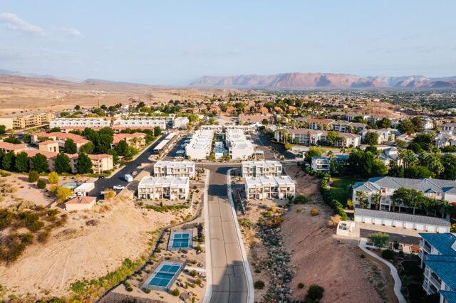 LOFTS AT GREEN VALLEY - Residential