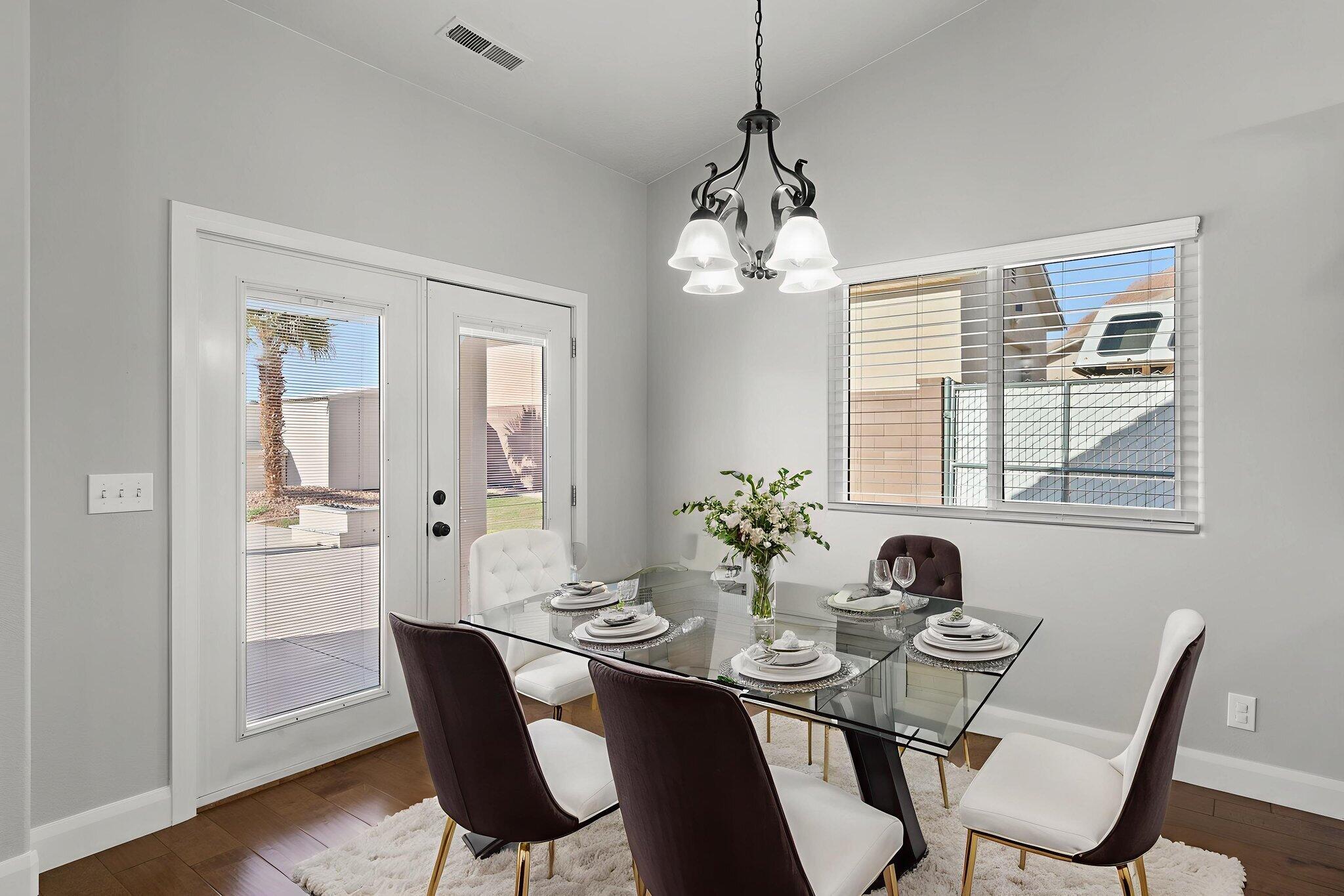 MOUNTAIN SHADOW - Residential