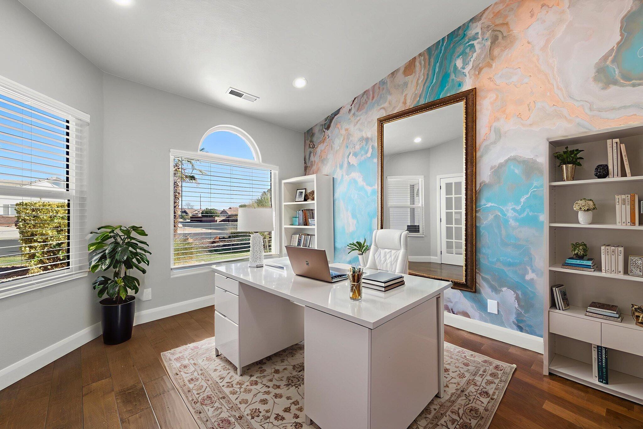 MOUNTAIN SHADOW - Residential