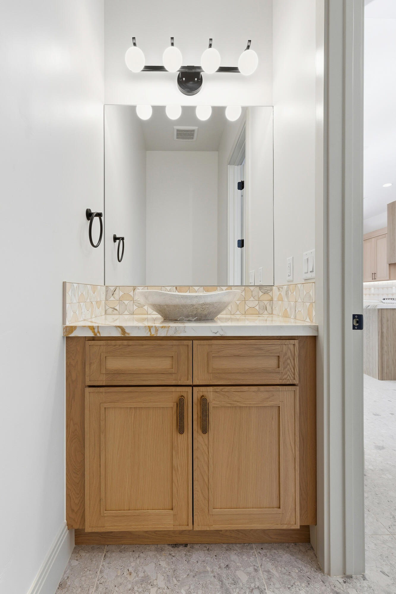 FALCON RIDGE - Residential