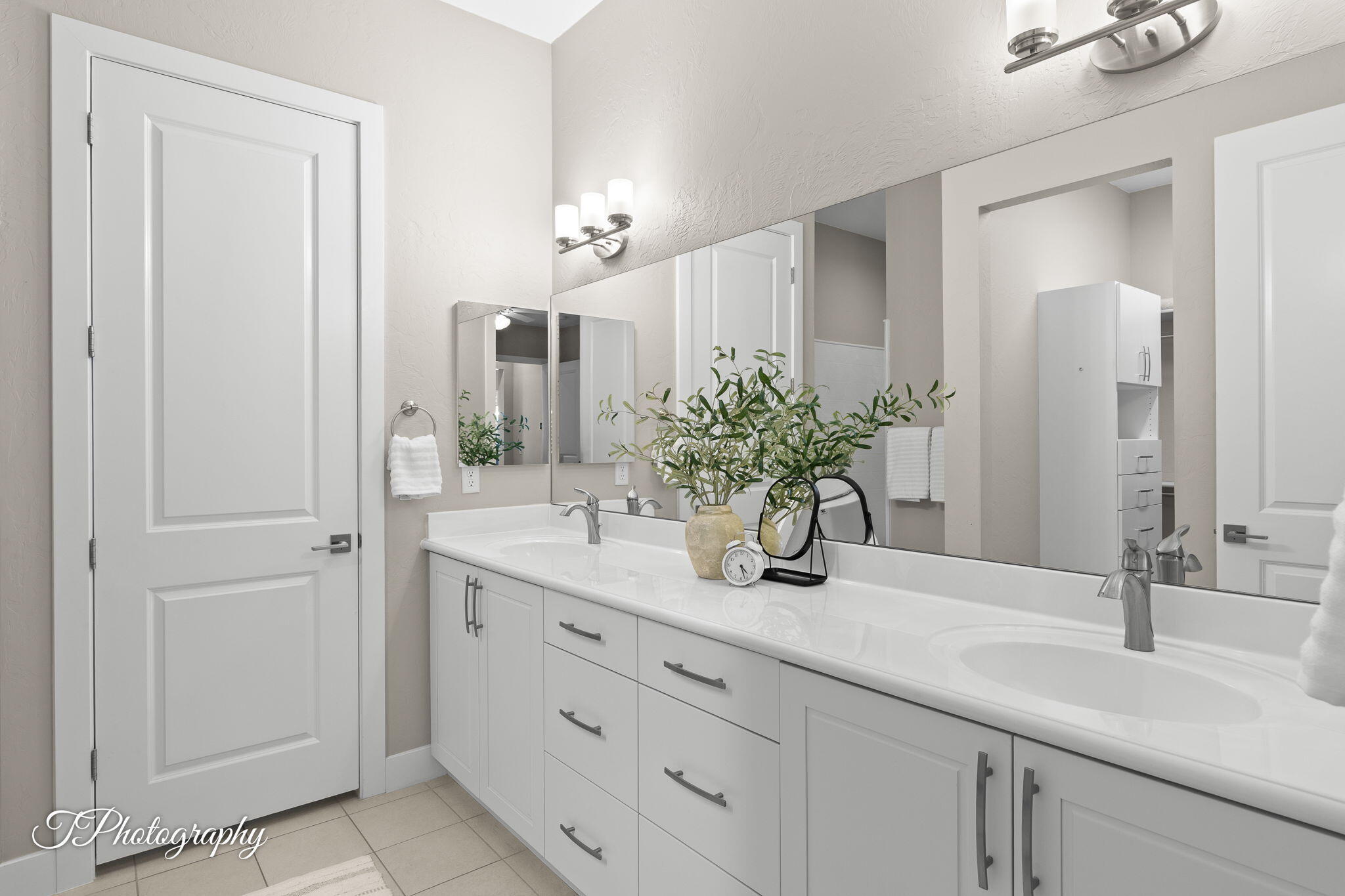 VILLAS AT SUN RIVER - Residential