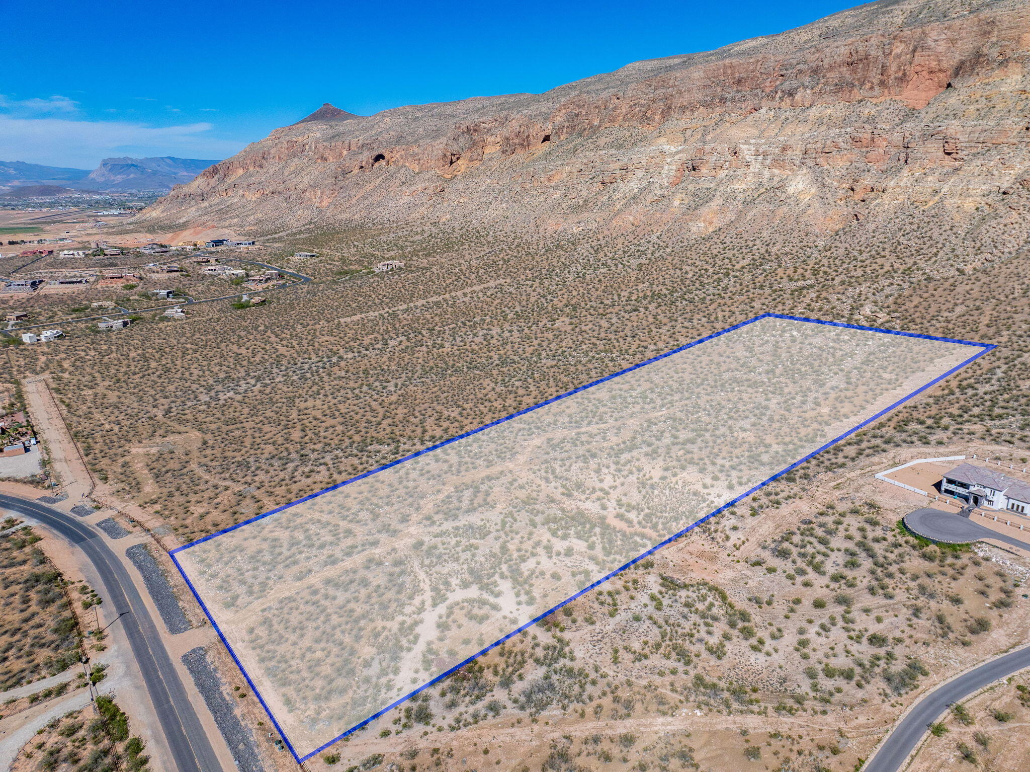 MOCCASIN FLATS - Land